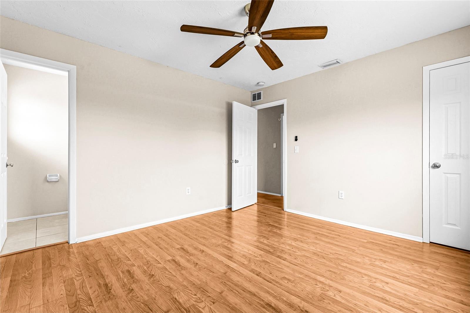 SYLVAN OAKS - Residential