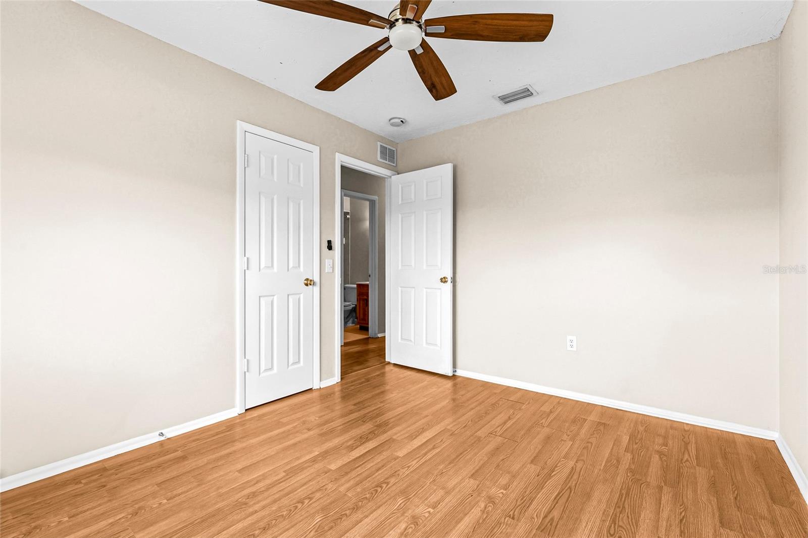 SYLVAN OAKS - Residential