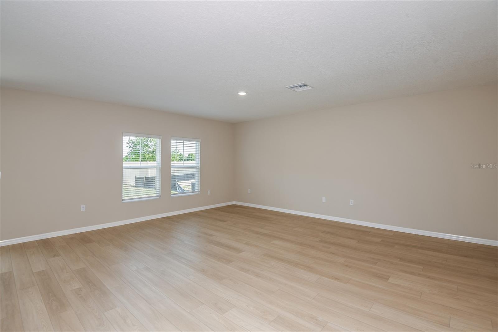 PASADENA RIDGE - Residential