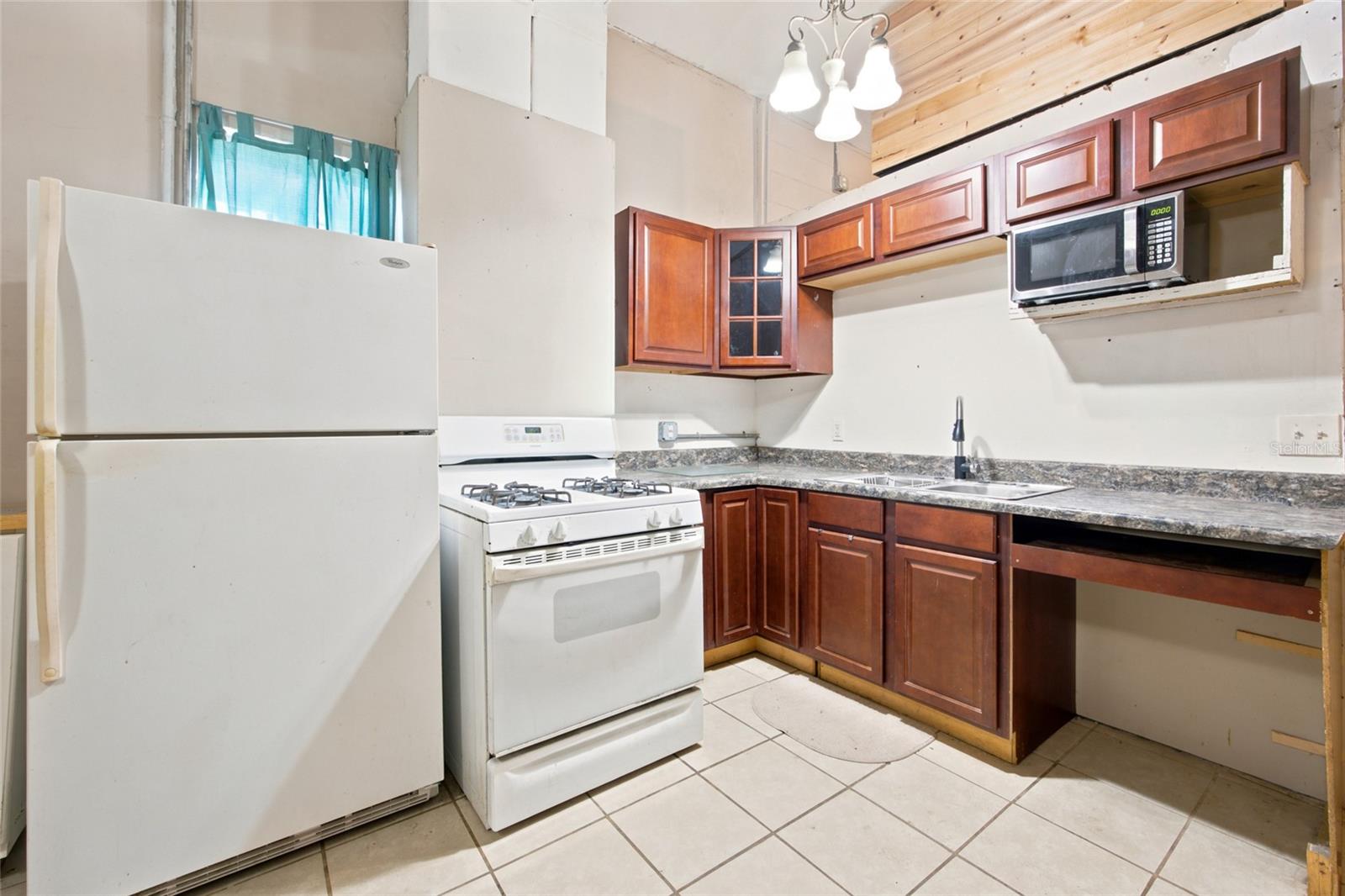 BELLEVIEW - Residential