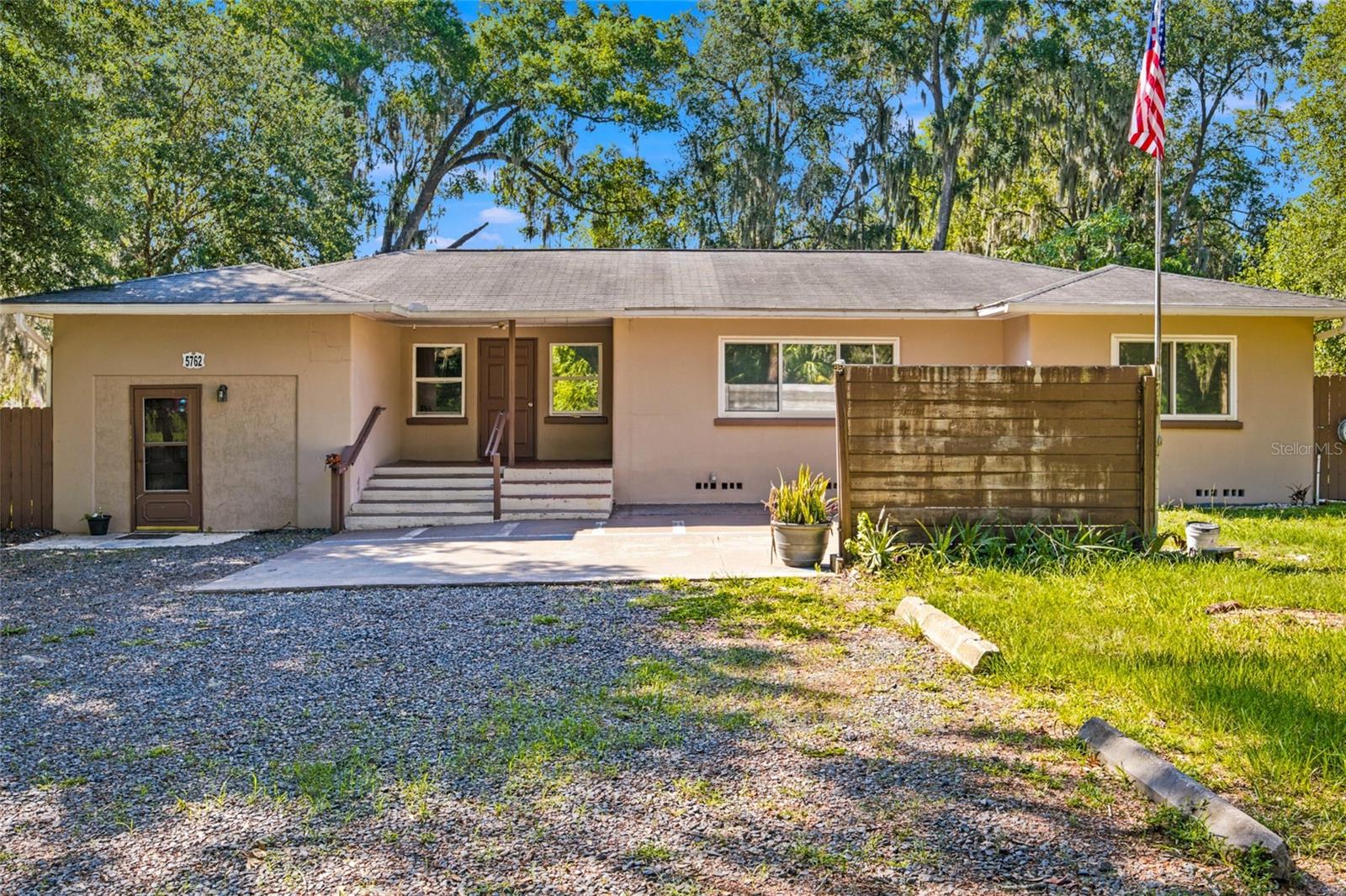BELLEVIEW - Residential