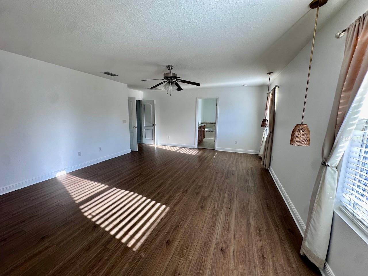 COUNTRYWALK #4 & 5 PH 1 & 2 - Residential Lease