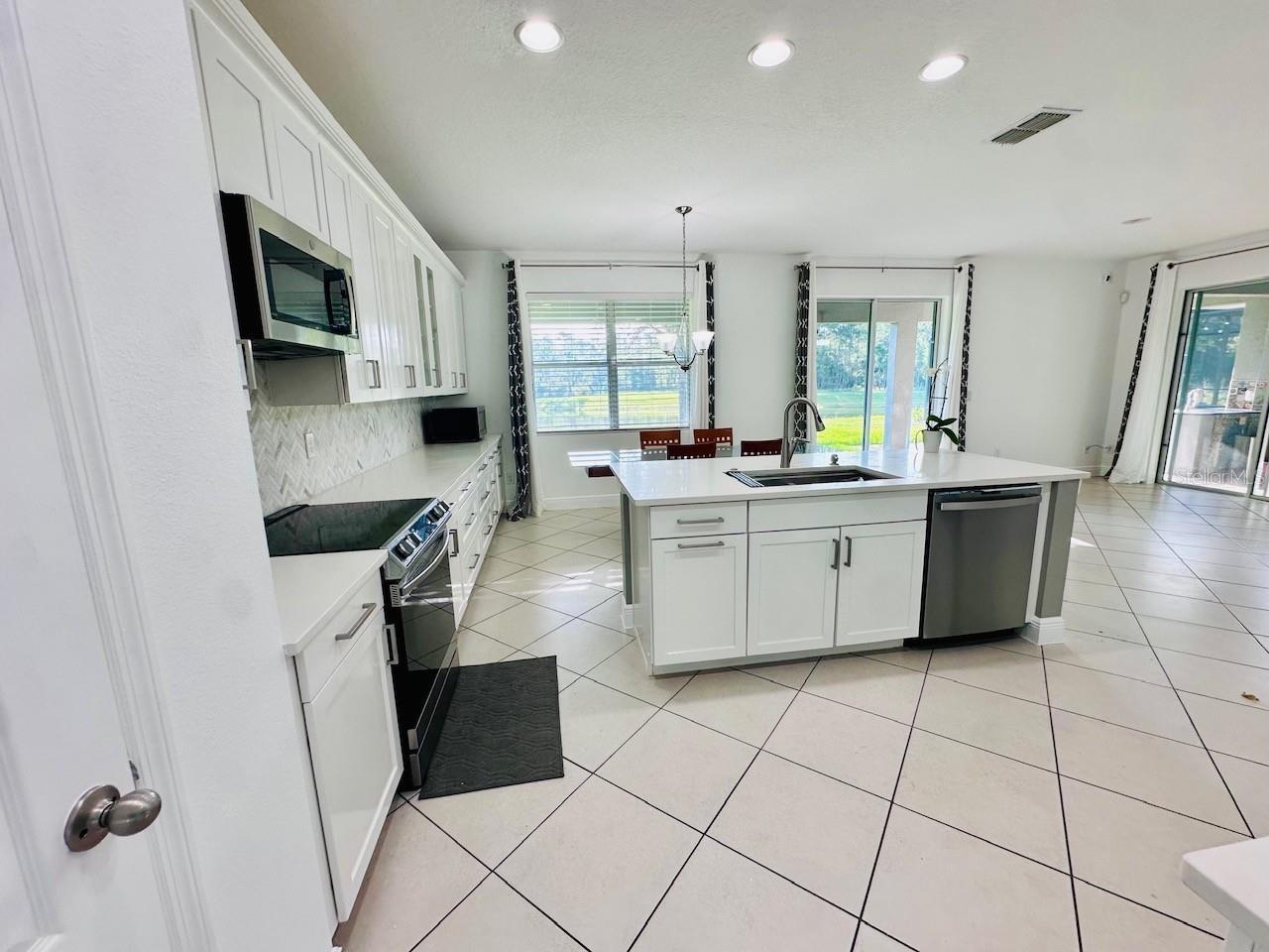 COUNTRYWALK #4 & 5 PH 1 & 2 - Residential Lease