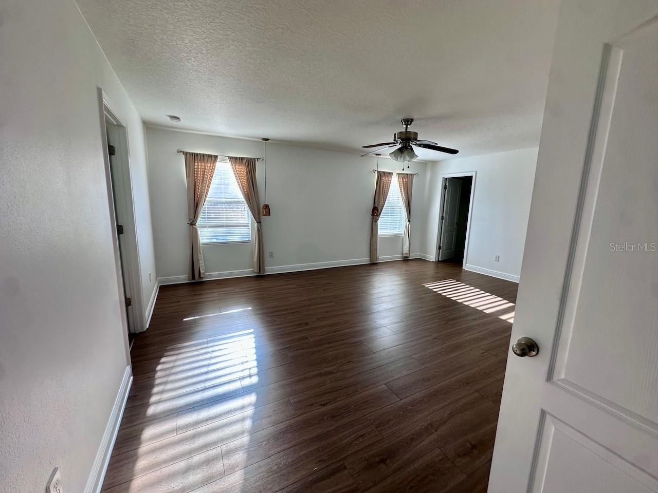 COUNTRYWALK #4 & 5 PH 1 & 2 - Residential Lease