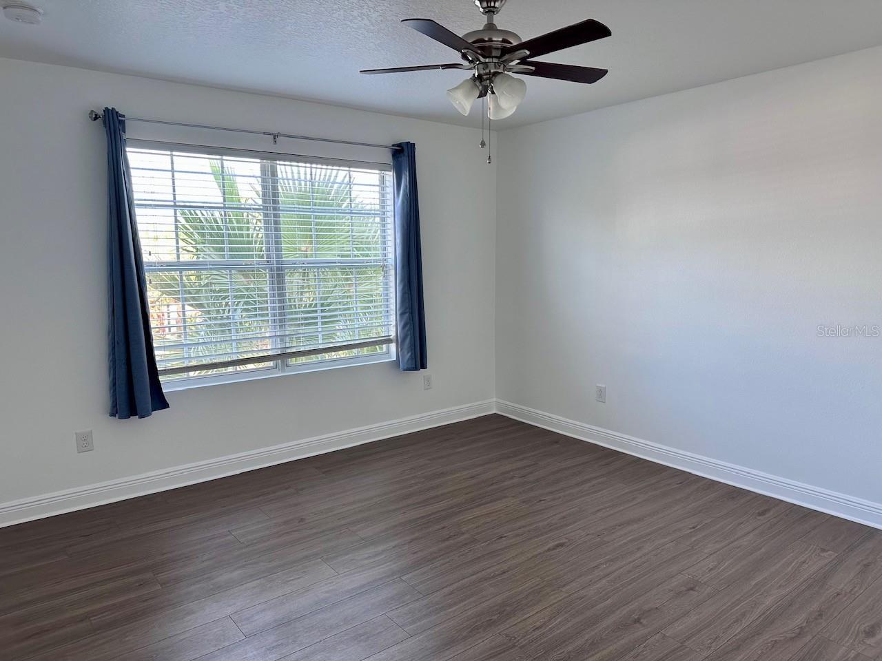COUNTRYWALK #4 & 5 PH 1 & 2 - Residential Lease