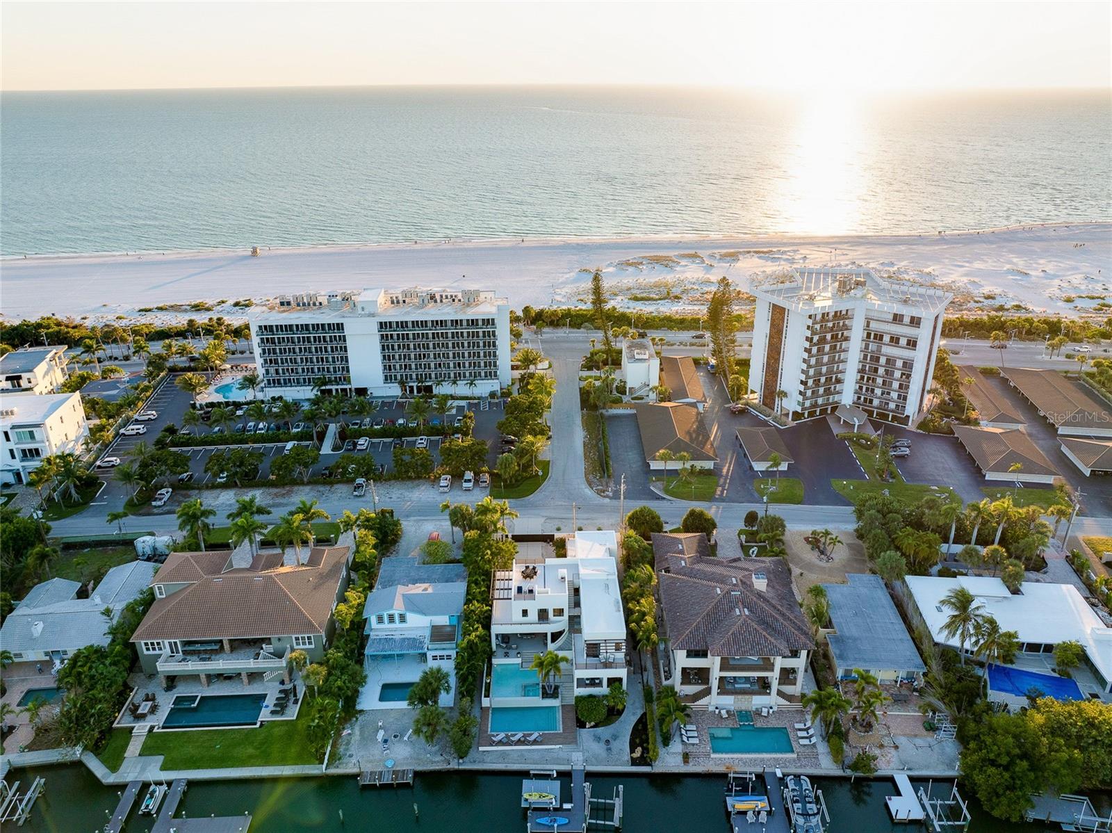LIDO BEACH - Residential