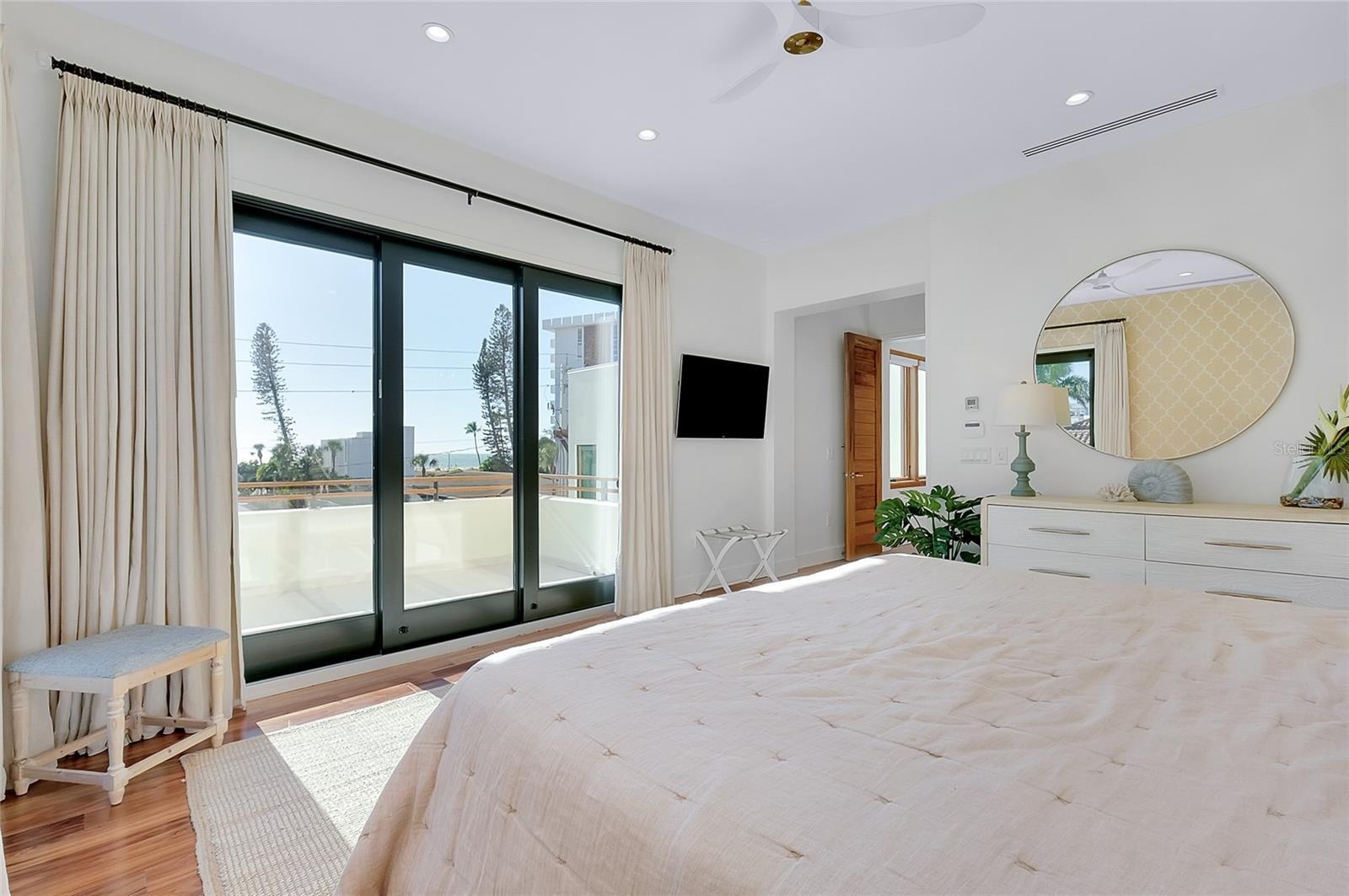 LIDO BEACH - Residential