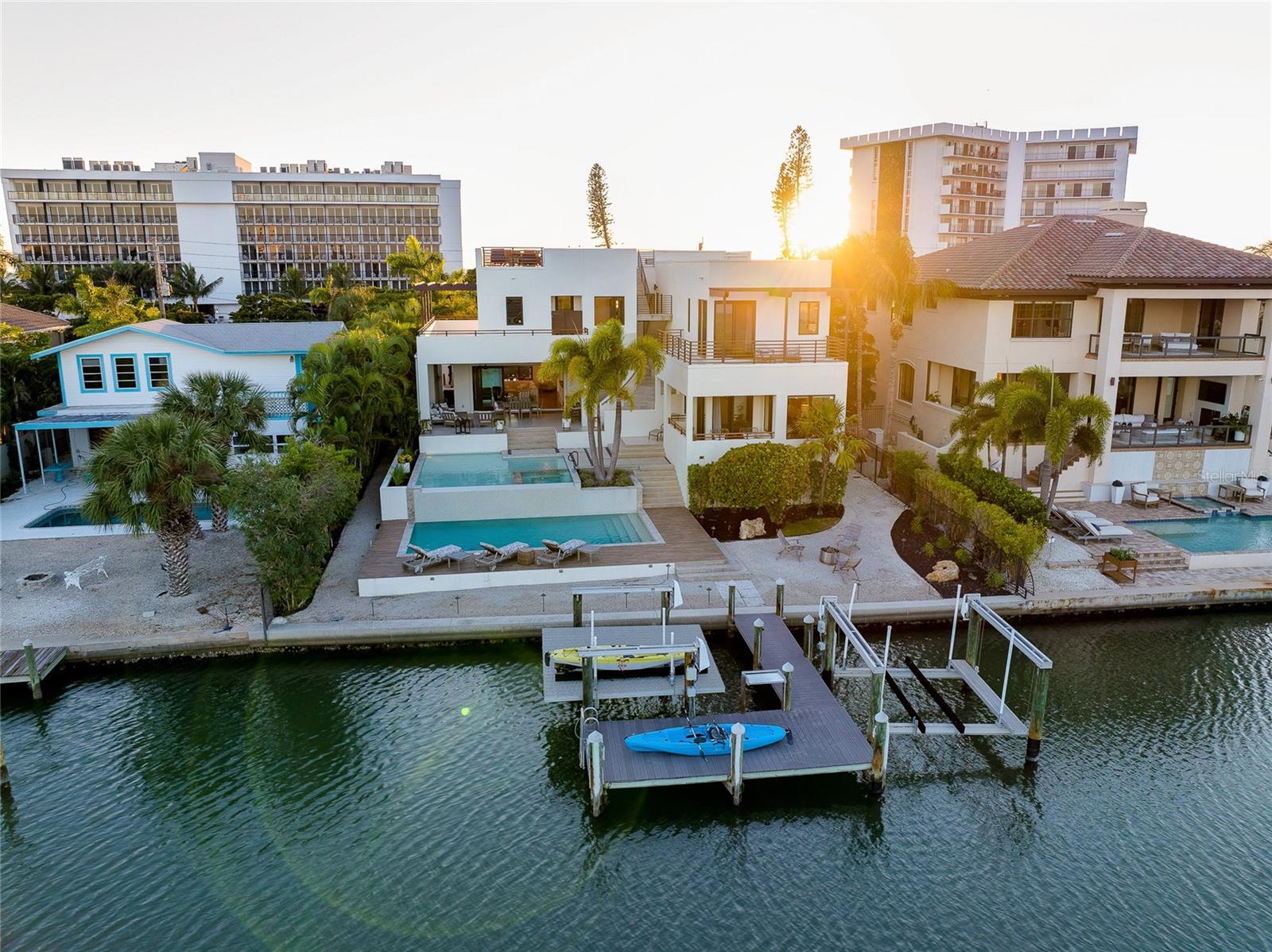 LIDO BEACH - Residential