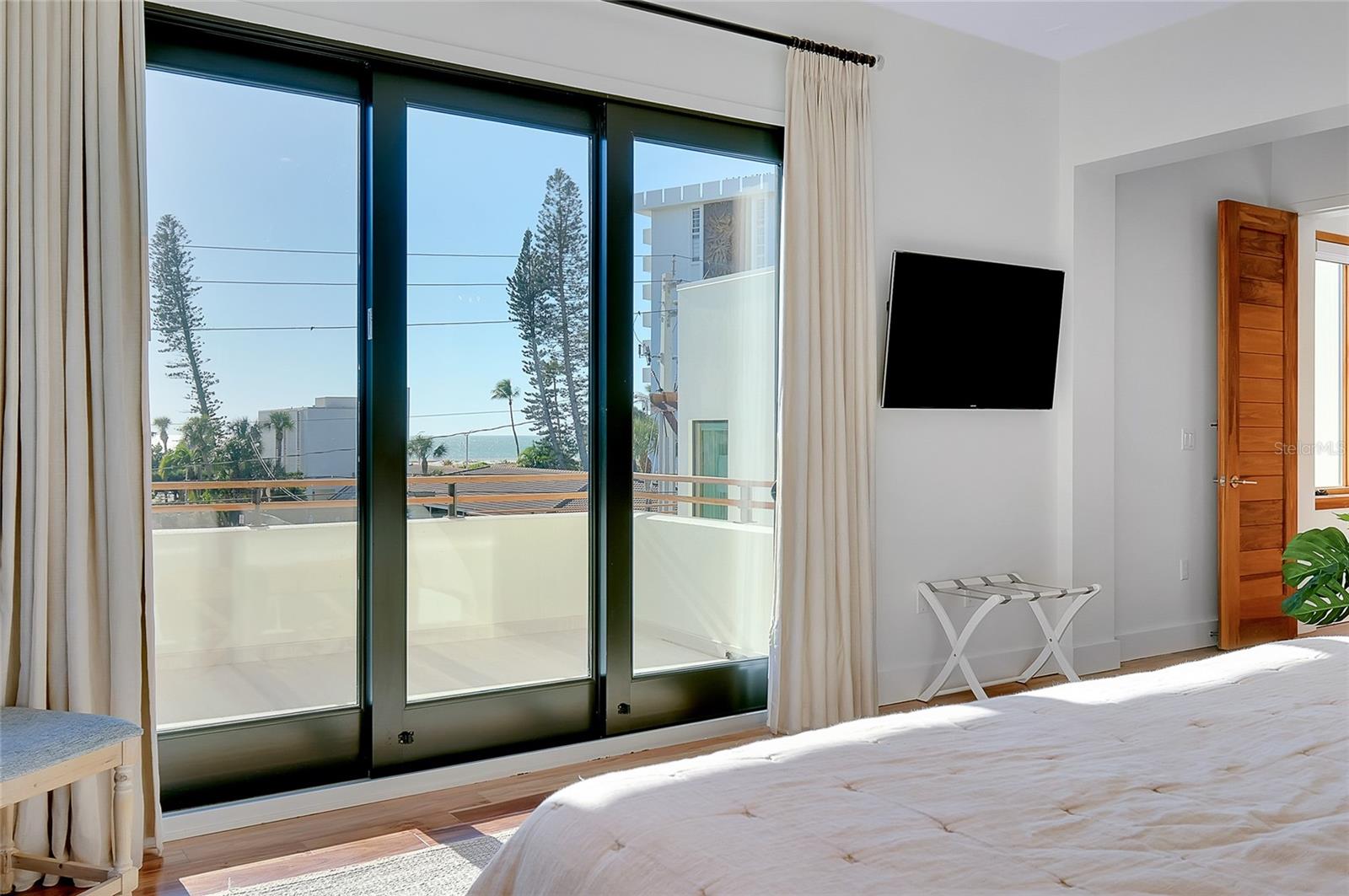 LIDO BEACH - Residential