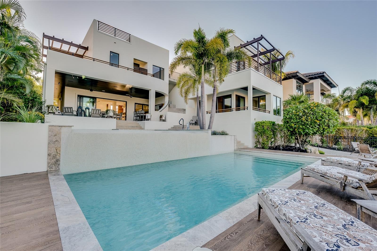 LIDO BEACH - Residential