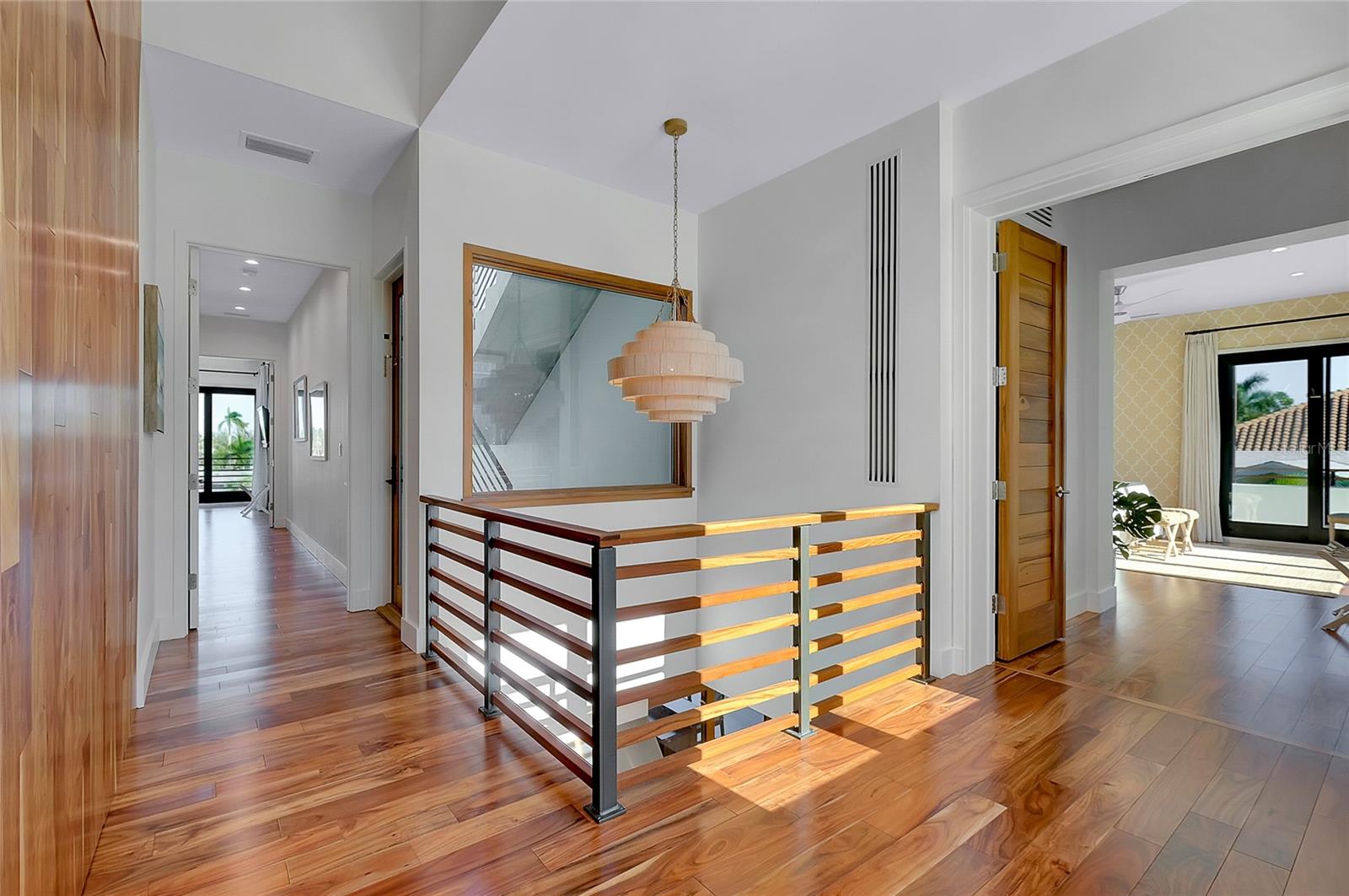 LIDO BEACH - Residential