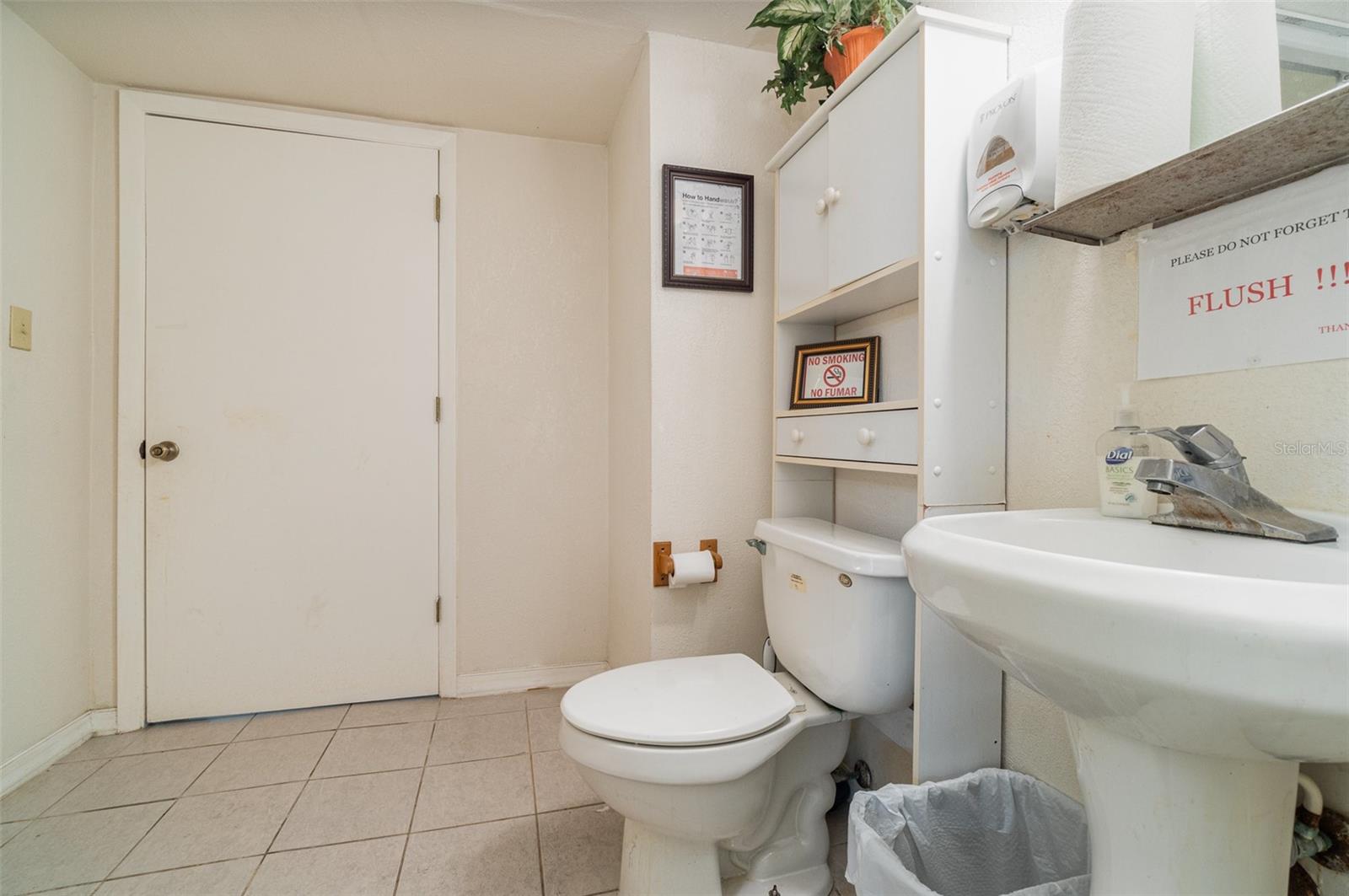 SILVER STAR TERRACE - Commercial Lease