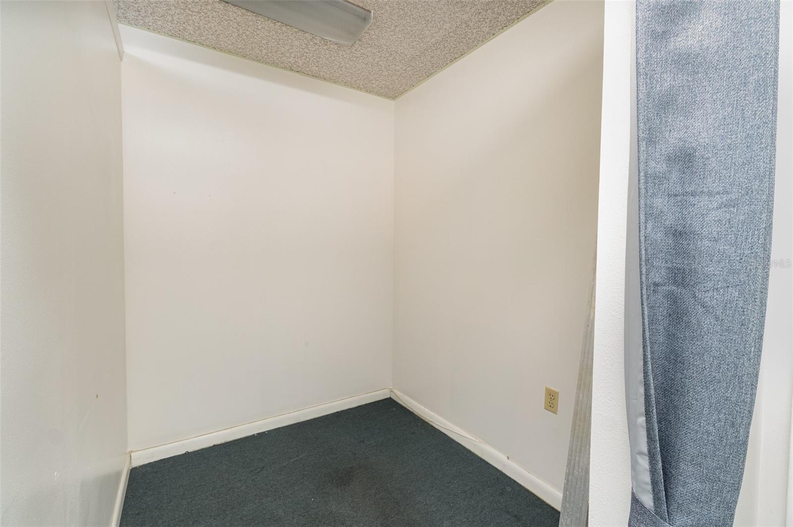 SILVER STAR TERRACE - Commercial Lease
