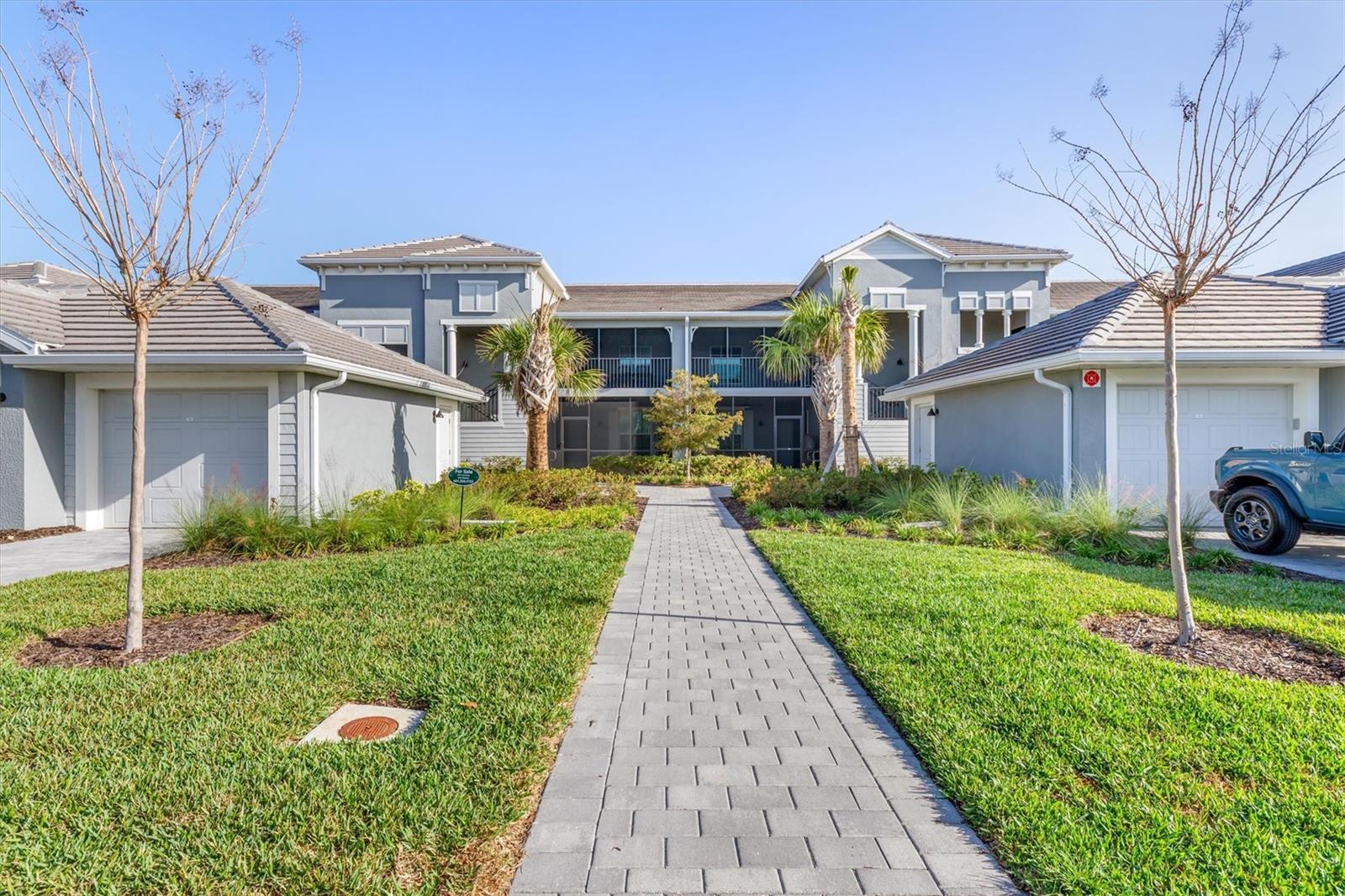 WELLEN PARK GOLF & COUNTRY CLUB - Residential