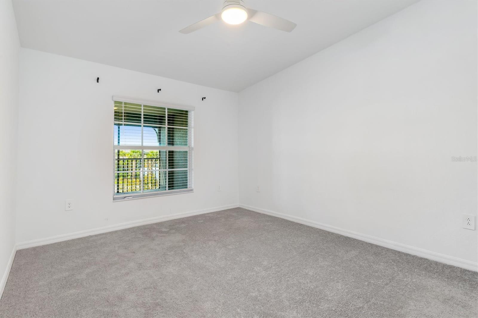 WELLEN PARK GOLF & COUNTRY CLUB - Residential