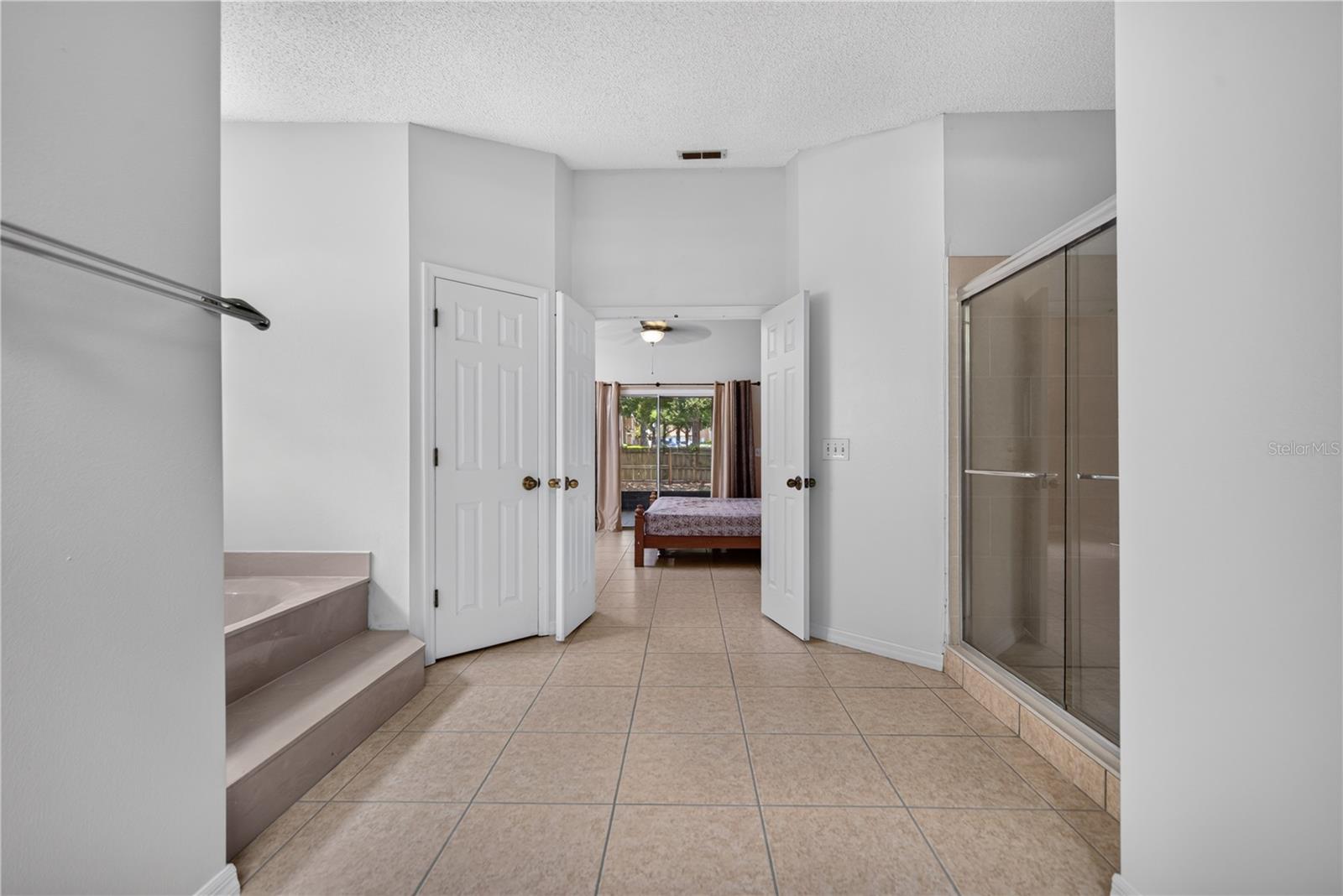 PEMBROOKE - Residential