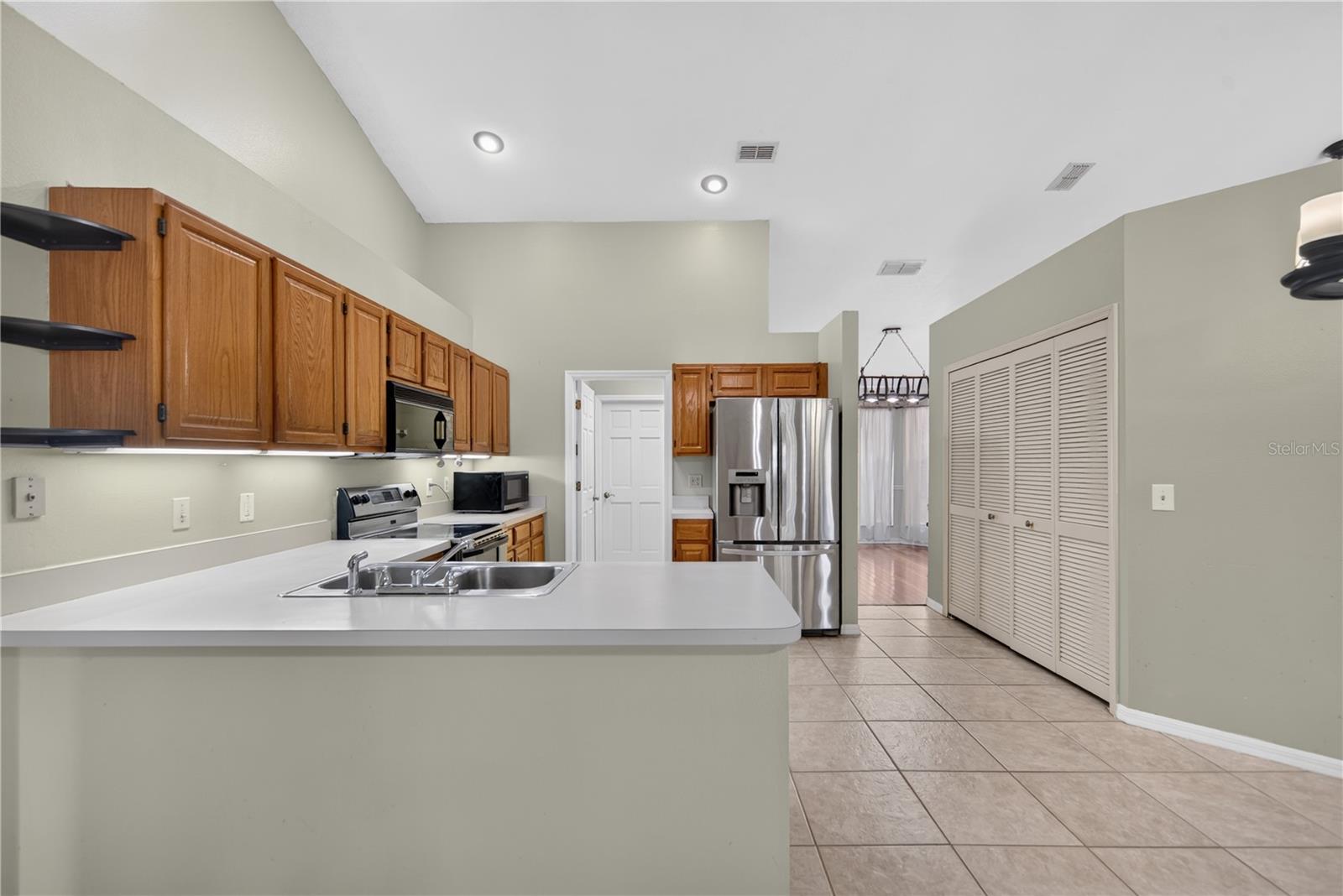 PEMBROOKE - Residential