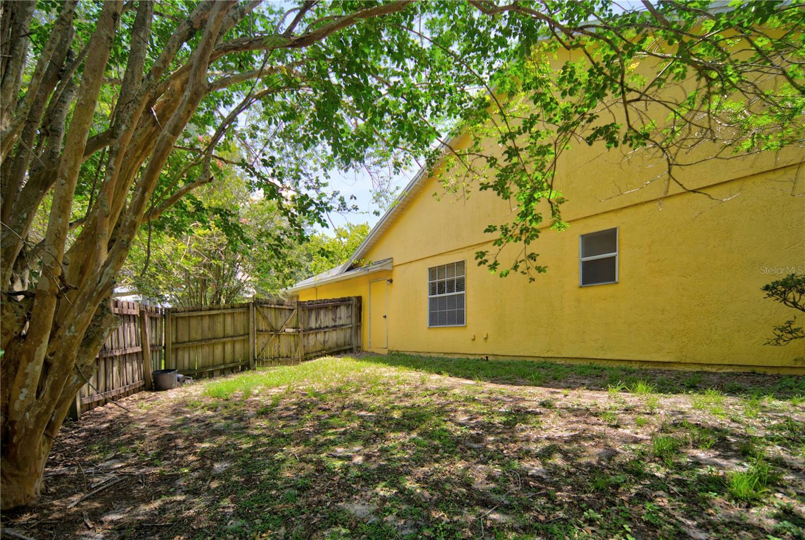 PEMBROOKE - Residential