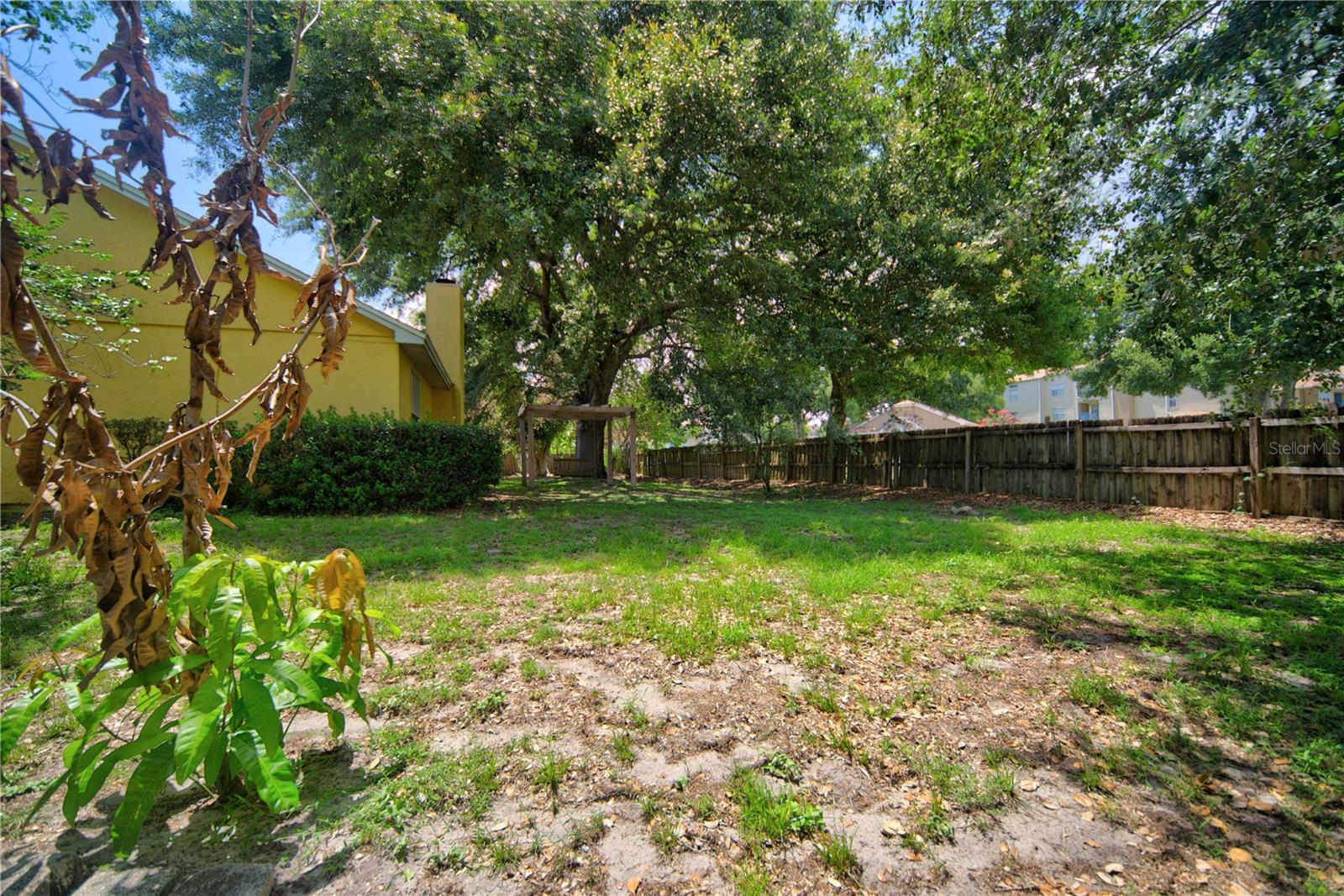 PEMBROOKE - Residential