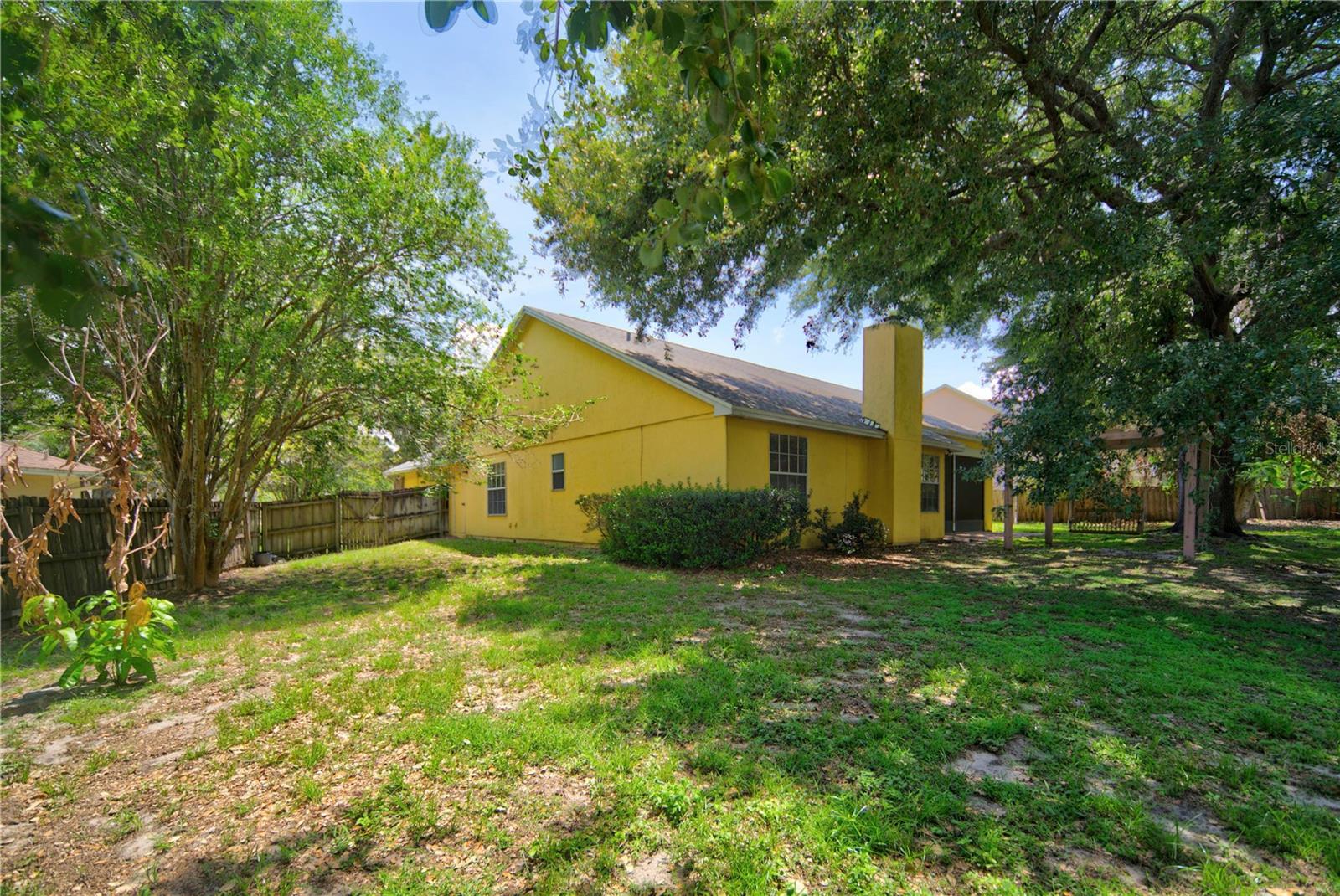 PEMBROOKE - Residential