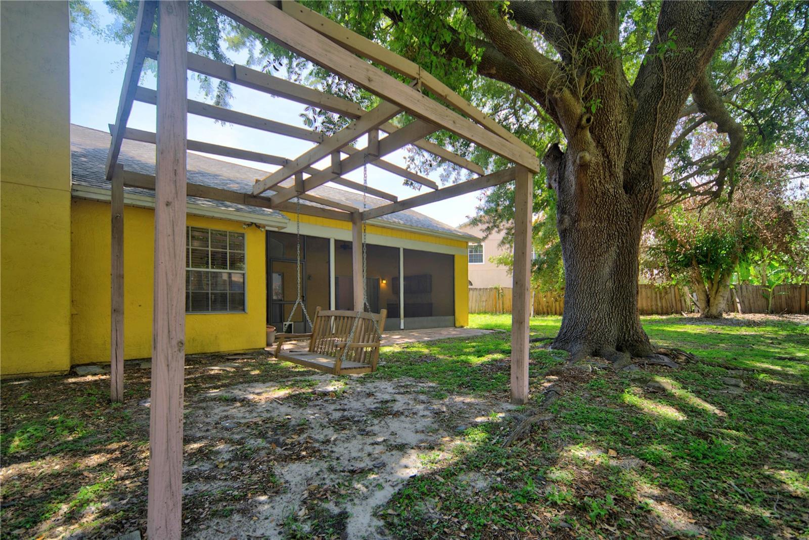 PEMBROOKE - Residential
