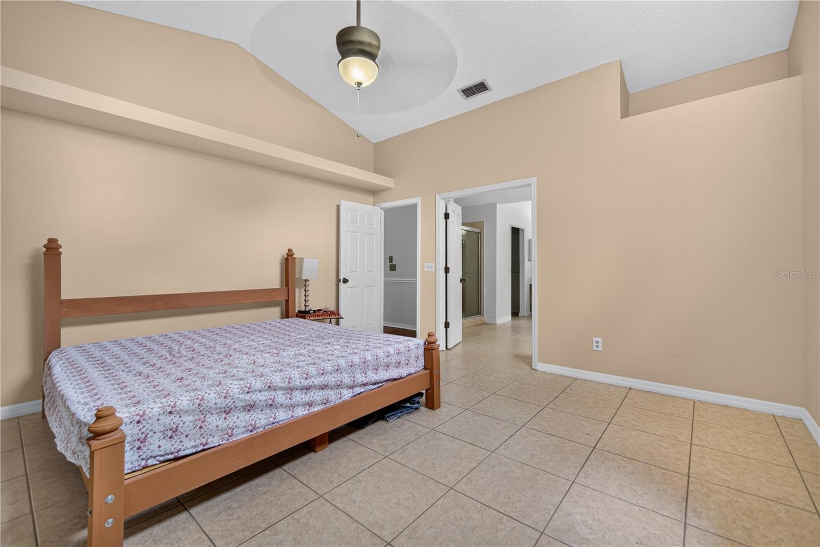 PEMBROOKE - Residential