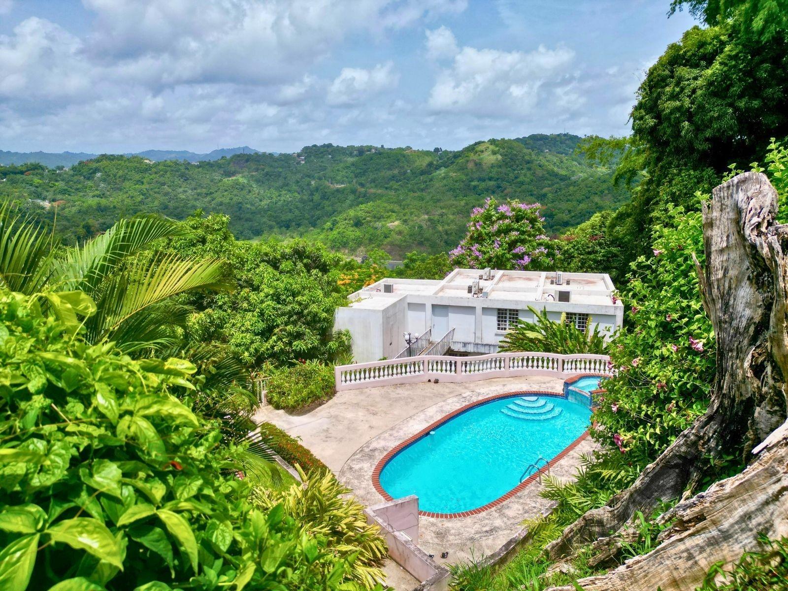 URB SUNSET HILLS - Residential