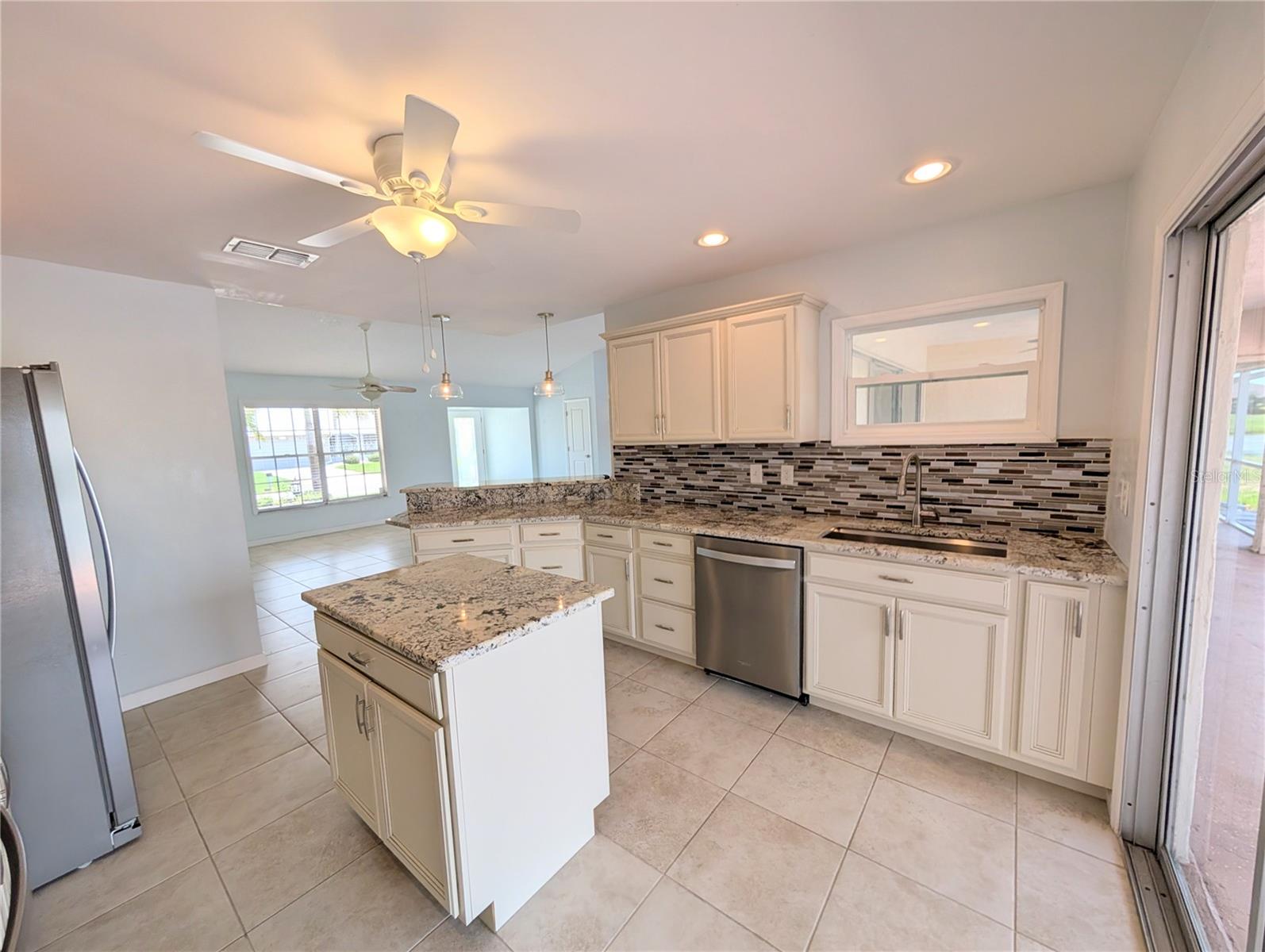 BAY LAKE ESTATES PH I - Residential Lease
