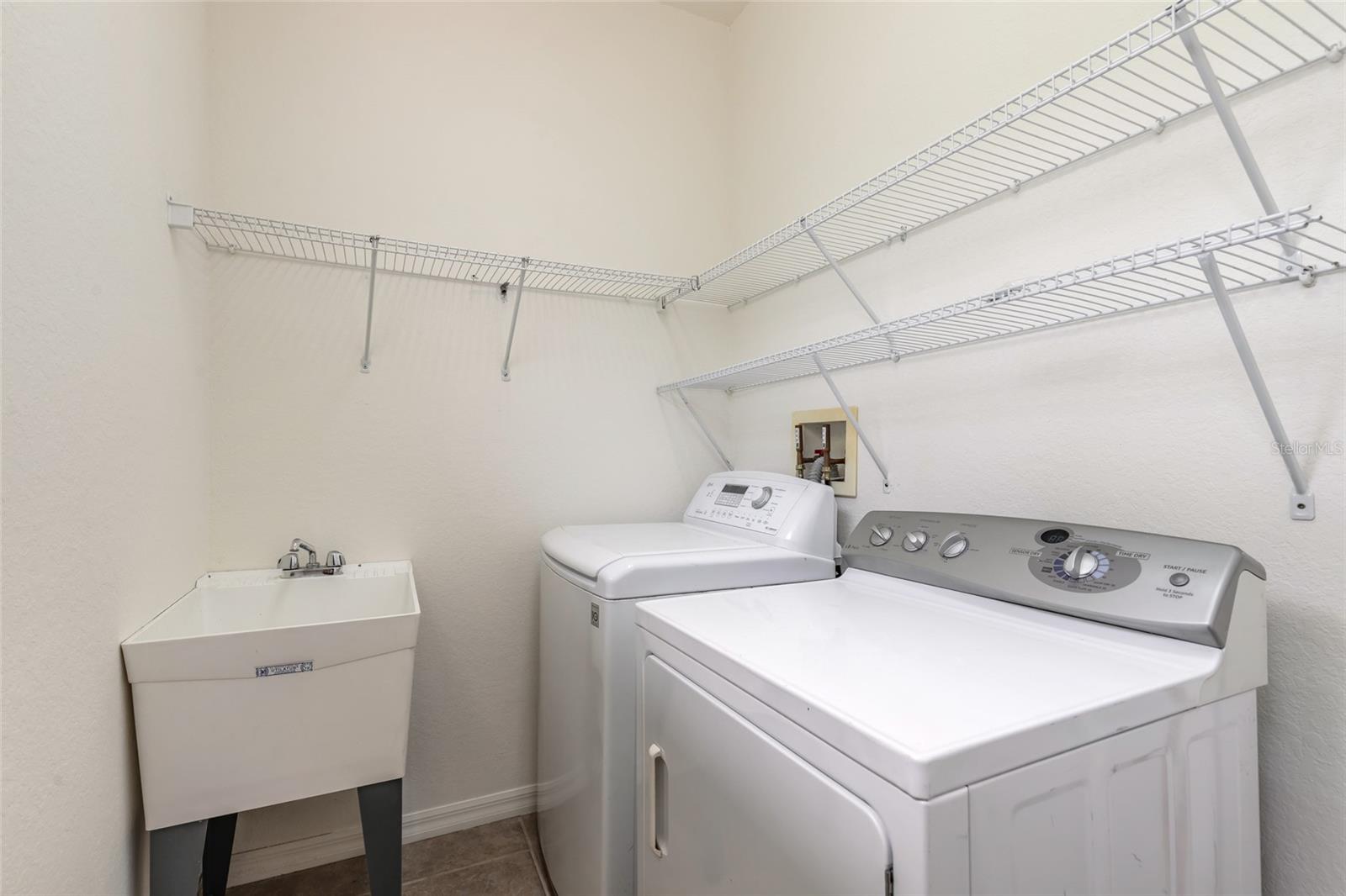 UNATIN PH 03 LTS 01-42 - Residential