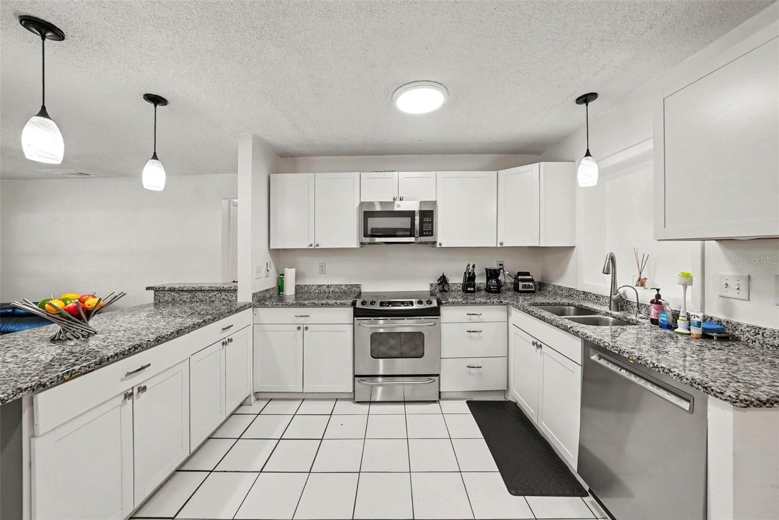 SUNSET ESTATES #2 PB 16 PG 3-4 LOT 59 - Residential