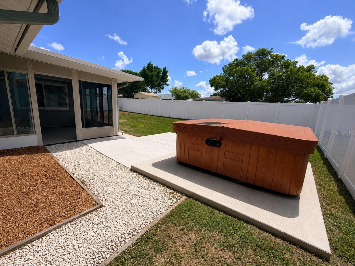 JASMINE LAKES - Residential