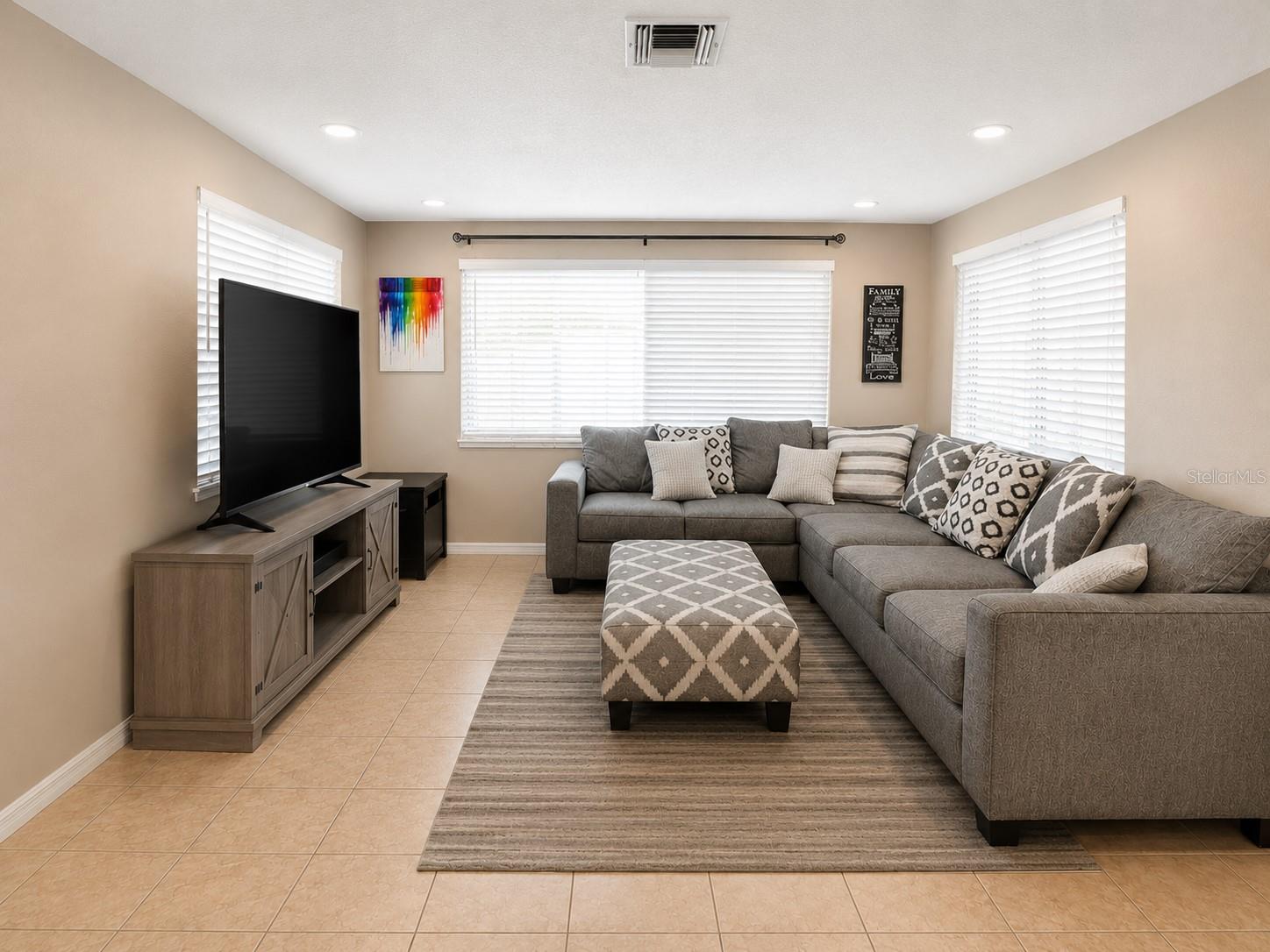 JASMINE LAKES - Residential