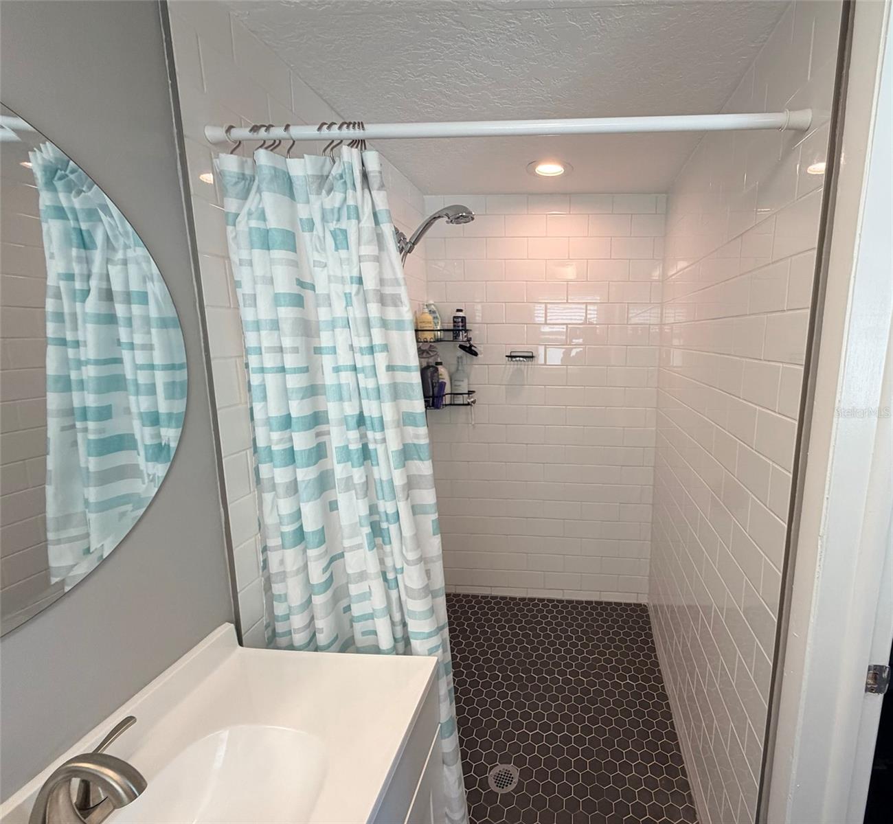 JASMINE LAKES - Residential