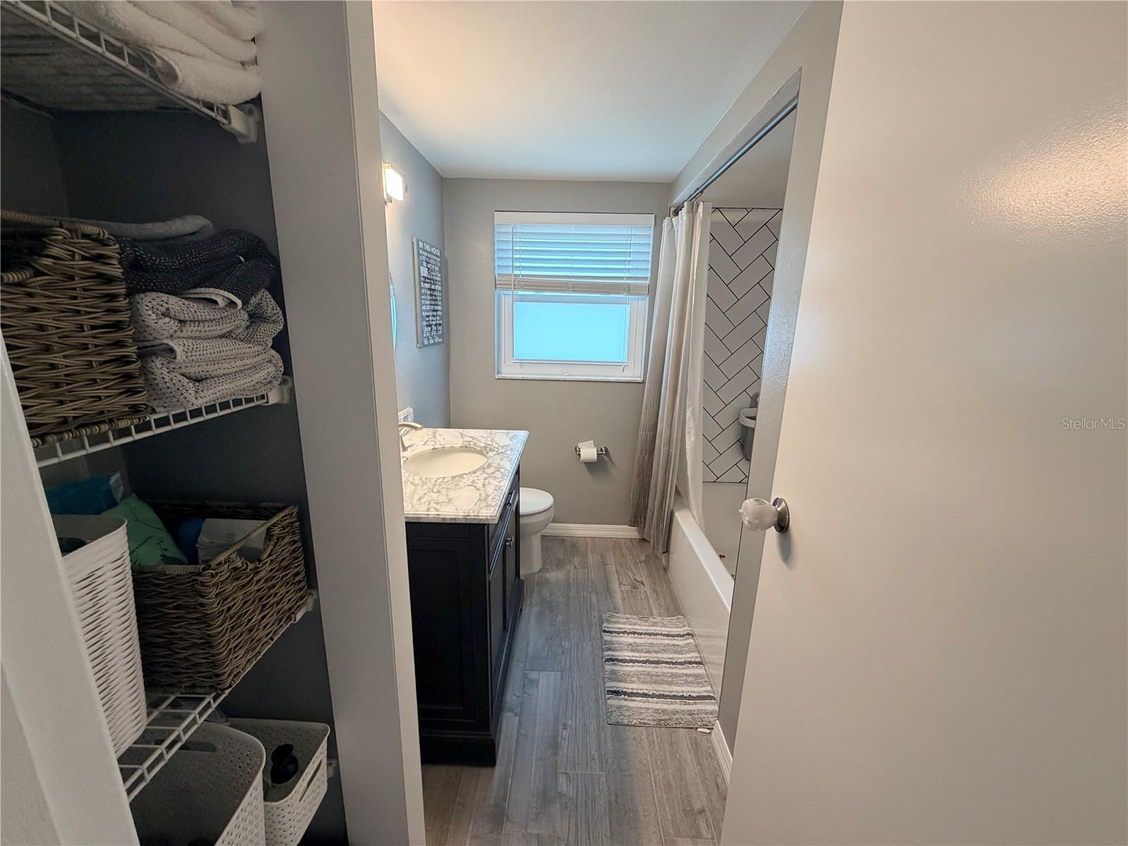JASMINE LAKES - Residential