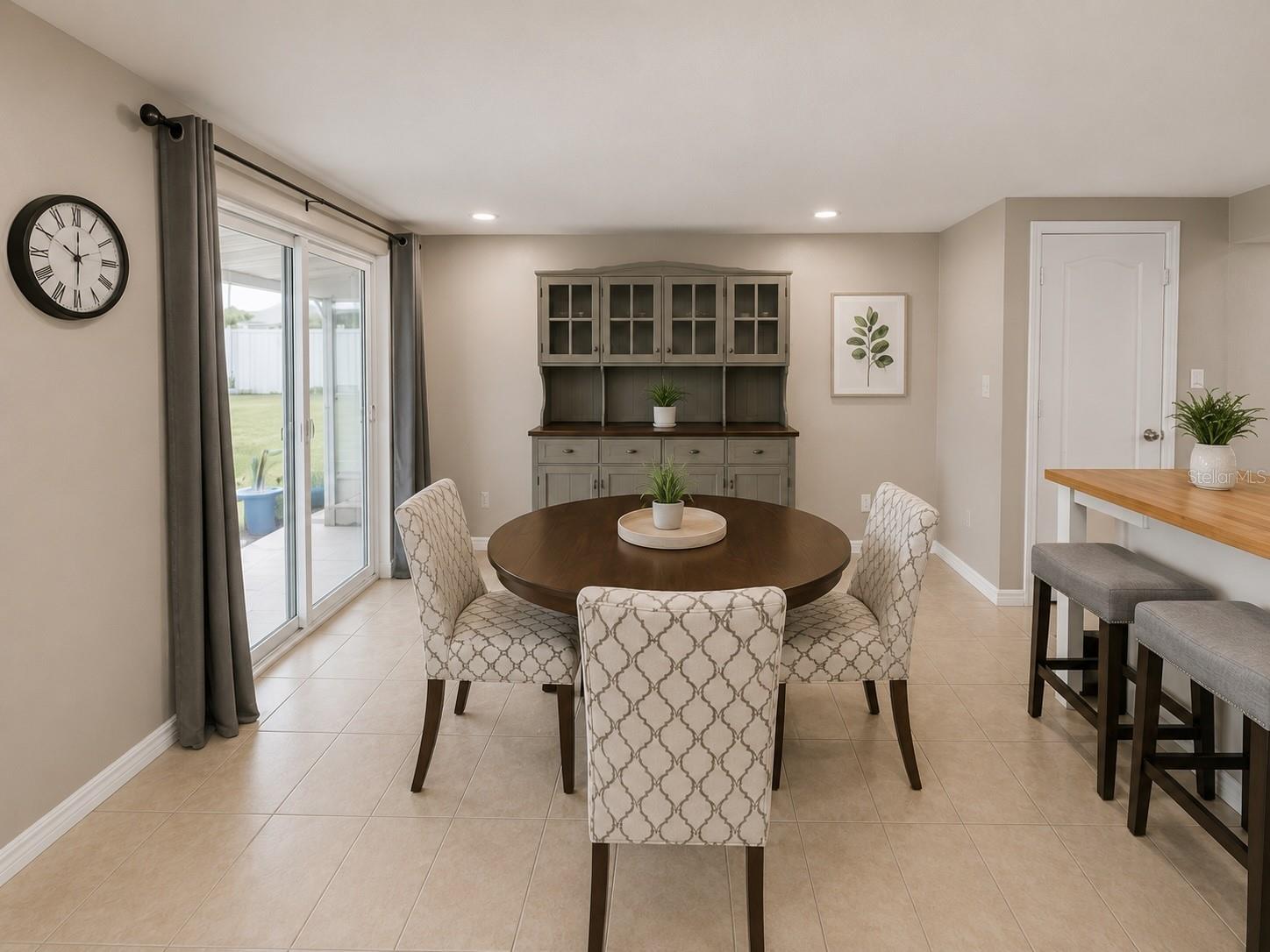 JASMINE LAKES - Residential