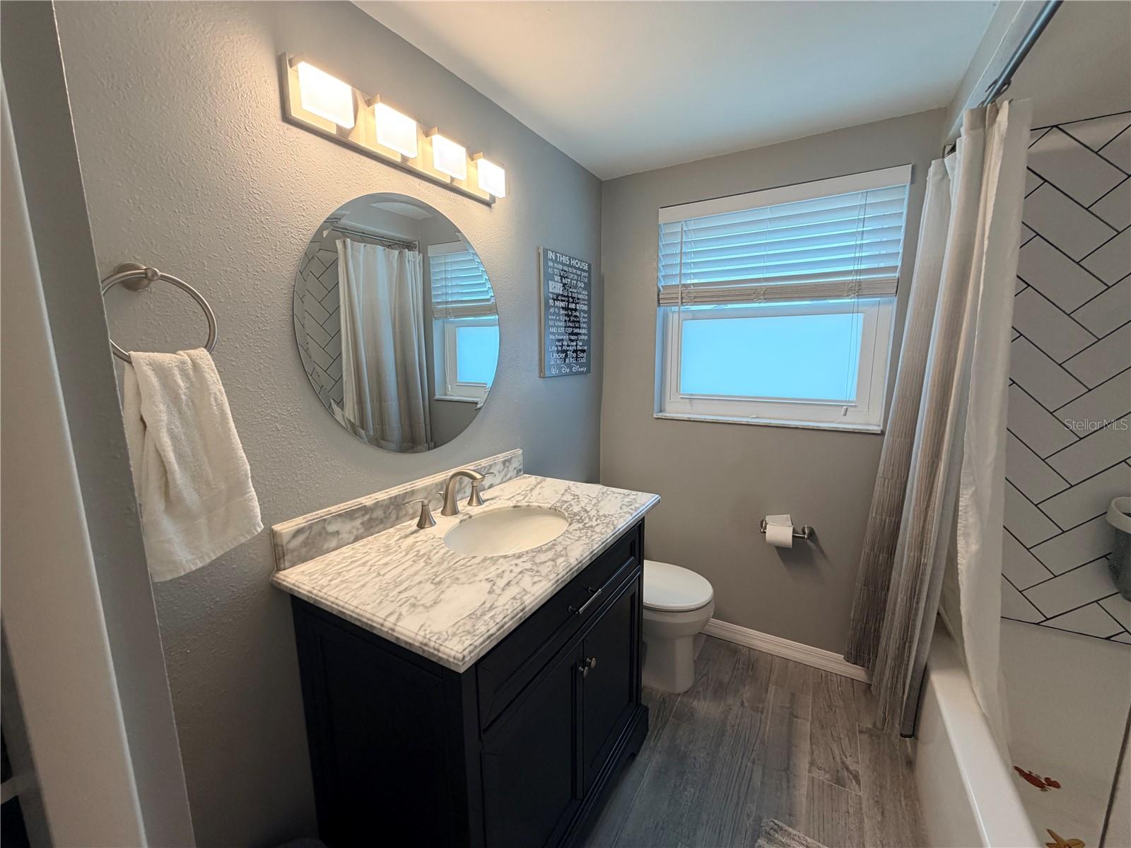 JASMINE LAKES - Residential