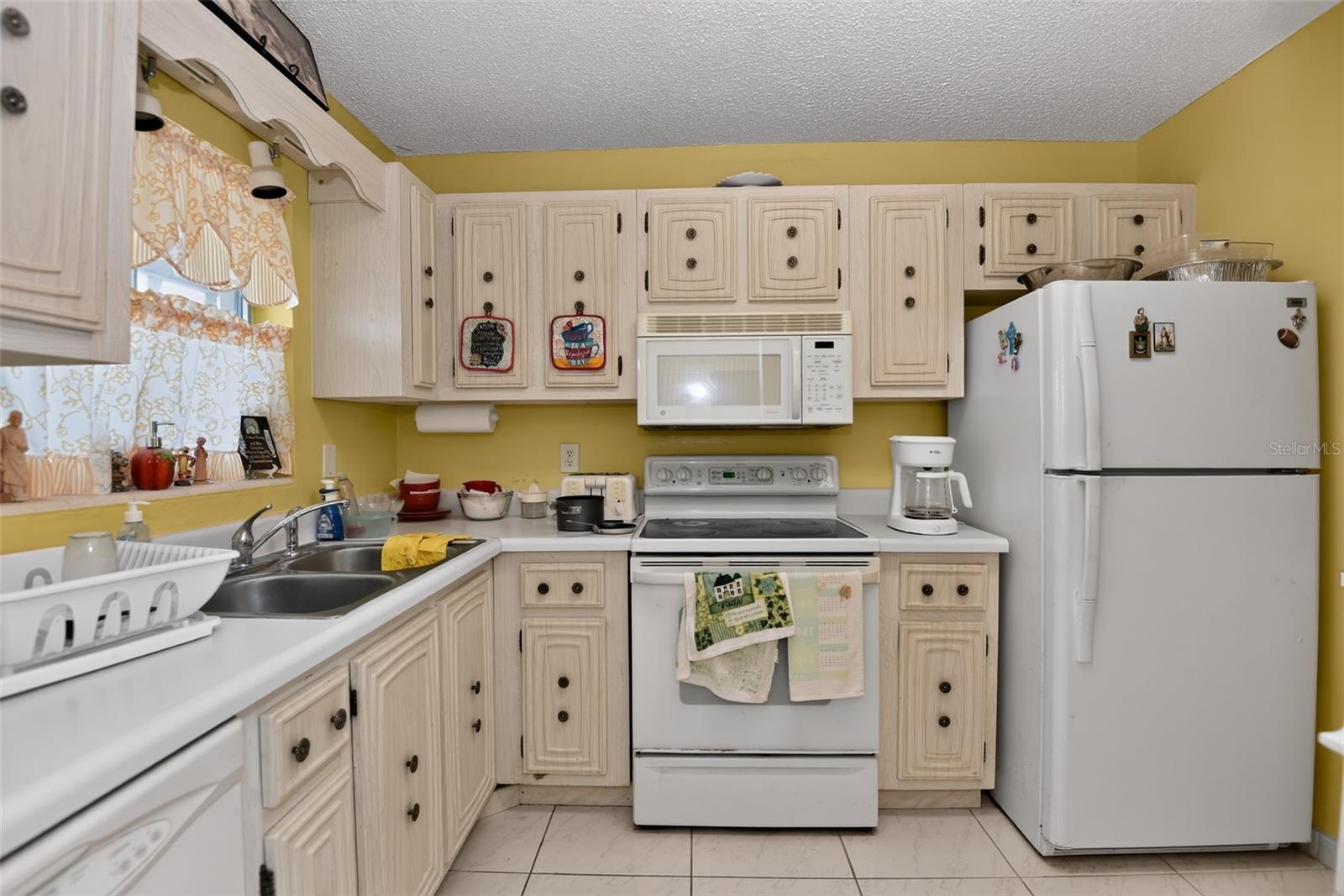 RIVERSIDE CONDO - Residential