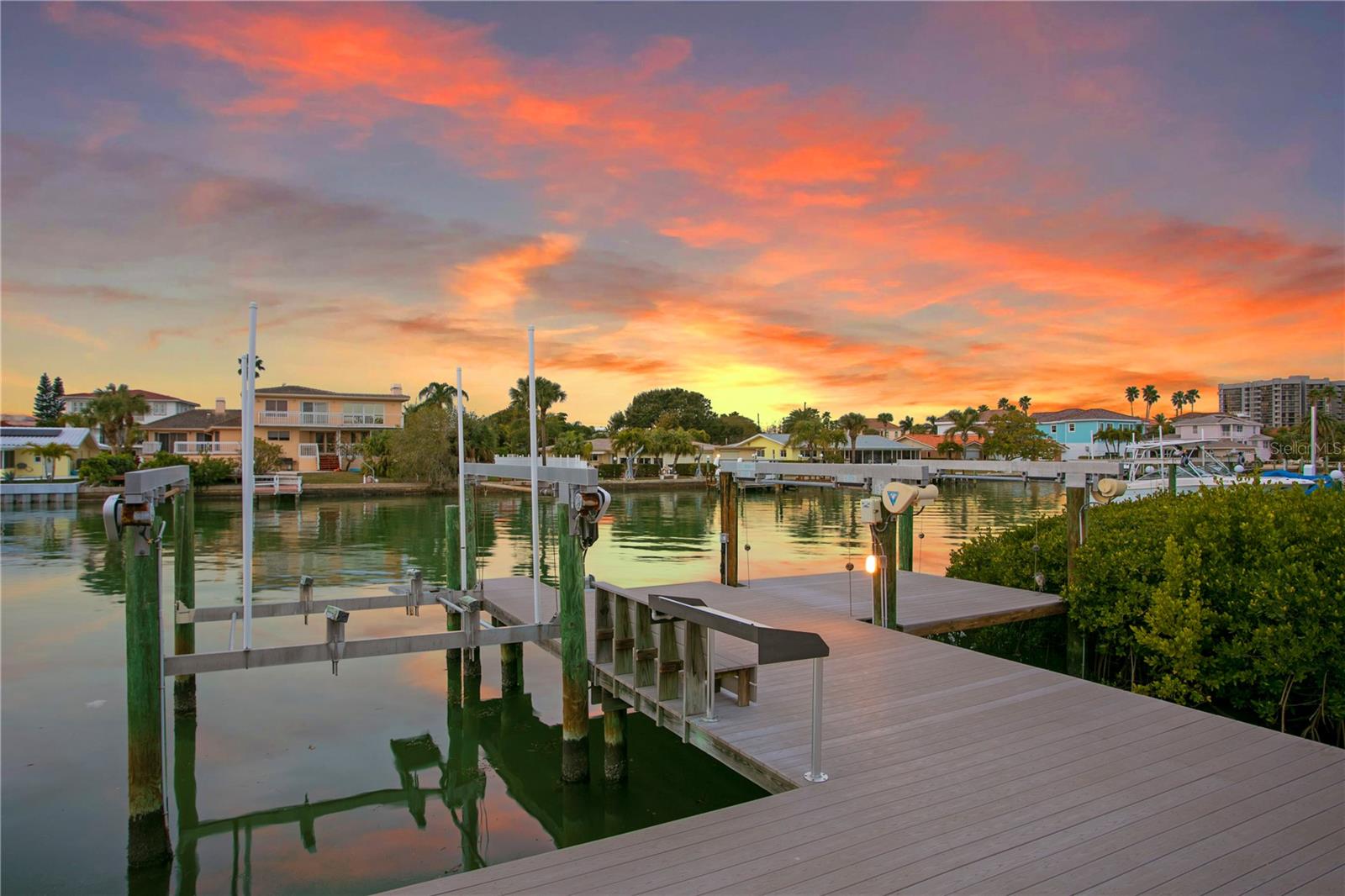 BELLE ISLE - Residential
