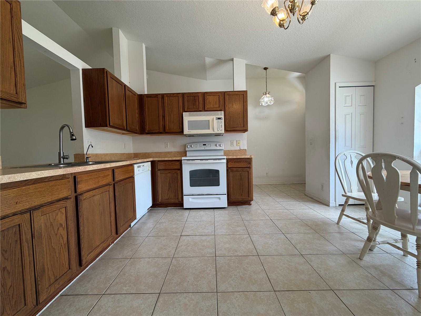 PORT ST LUCIE SEC 25 - Residential