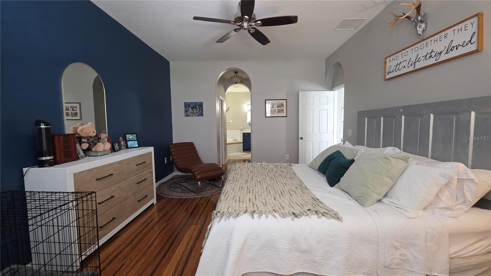 APIARY POINTE SUB - Residential