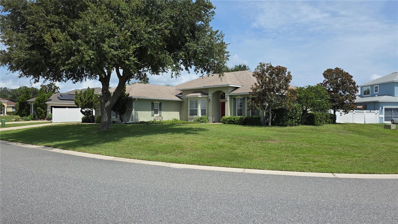 APIARY POINTE SUB - Residential