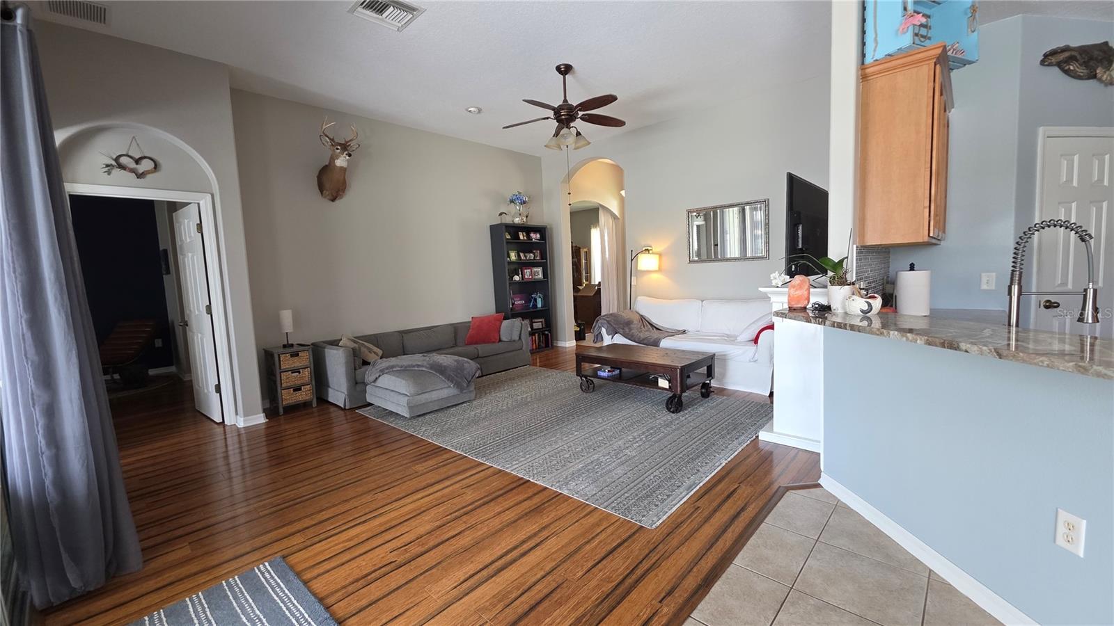 APIARY POINTE SUB - Residential