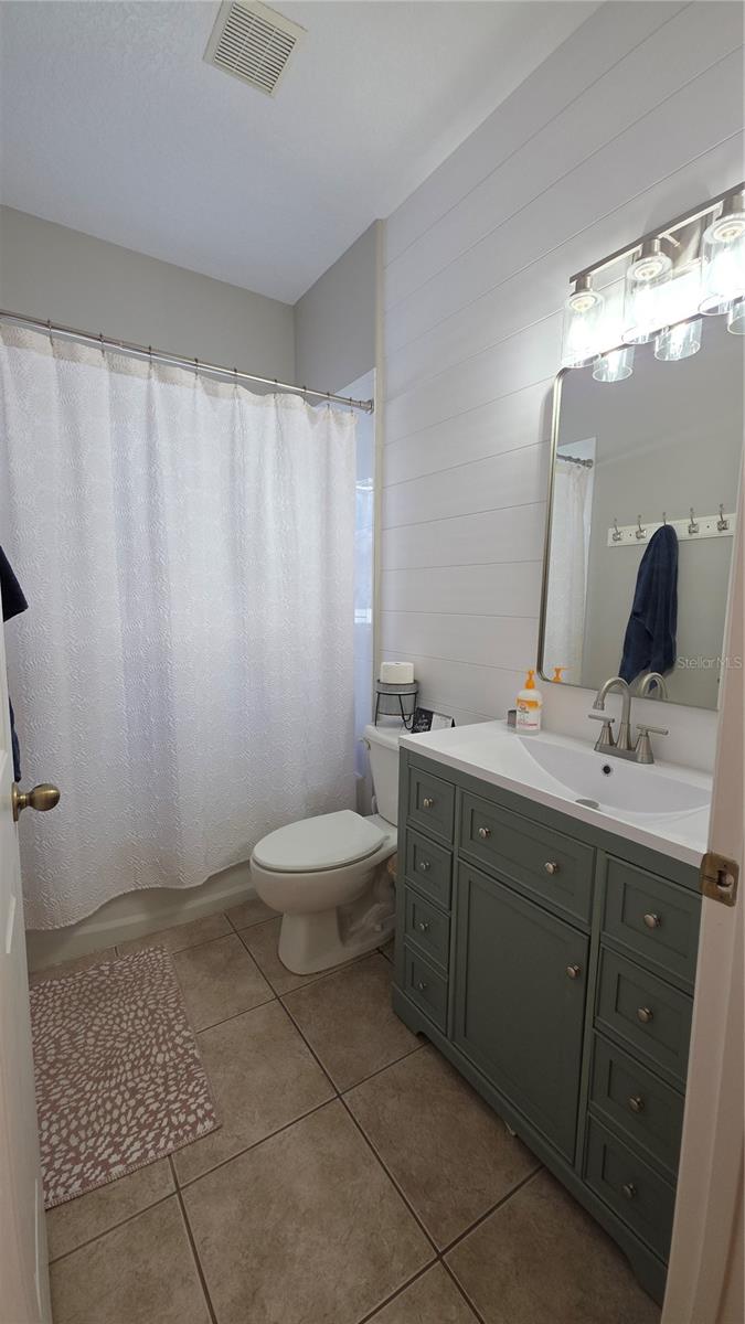 APIARY POINTE SUB - Residential