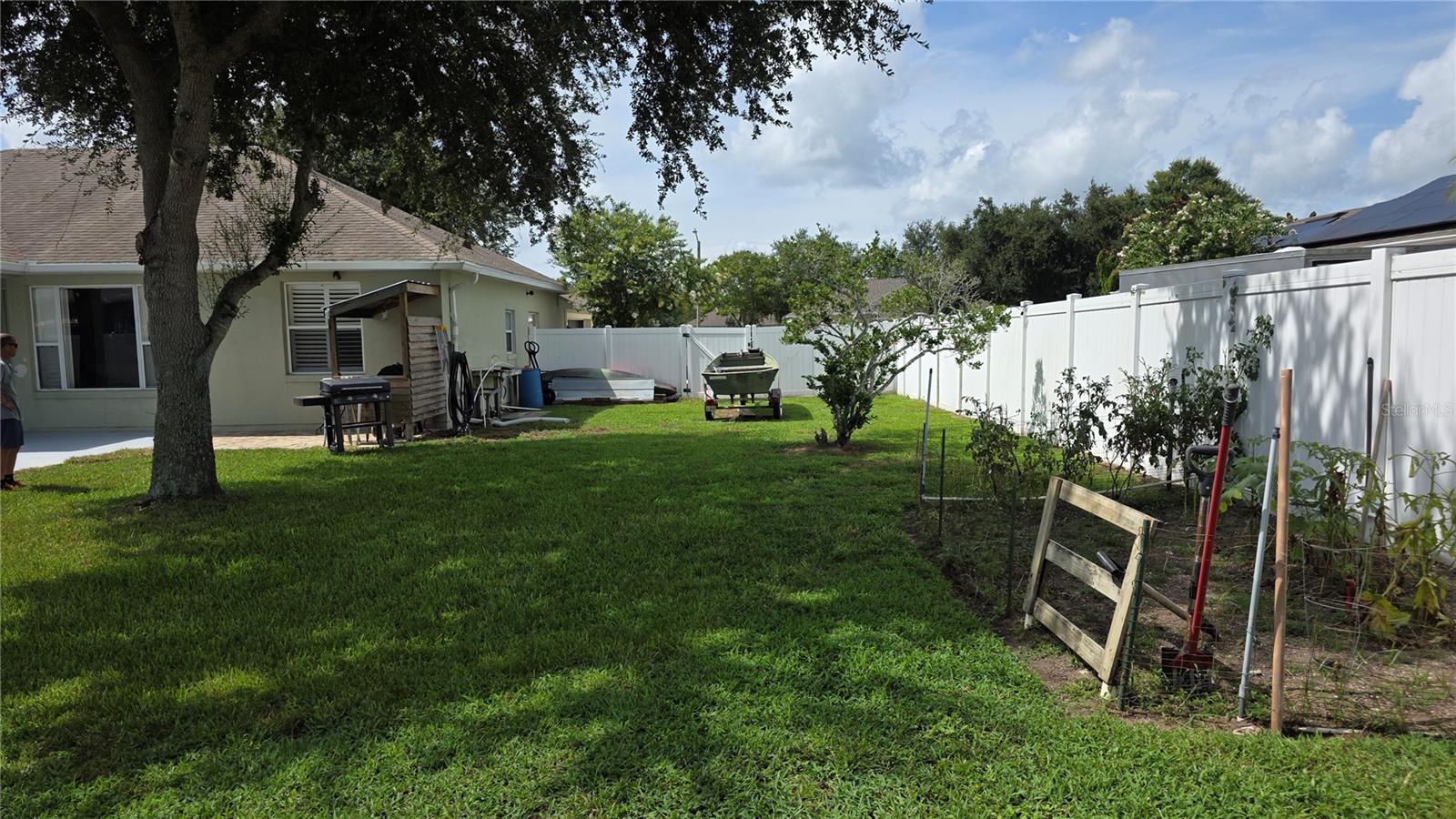 APIARY POINTE SUB - Residential