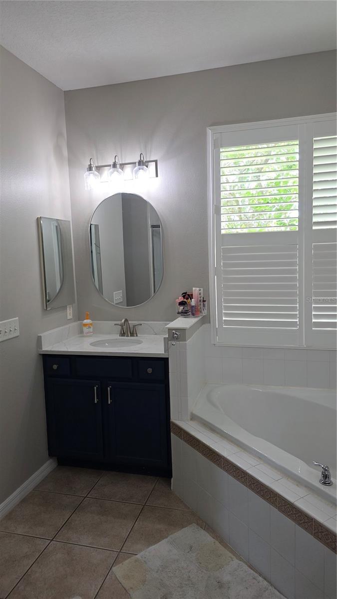 APIARY POINTE SUB - Residential