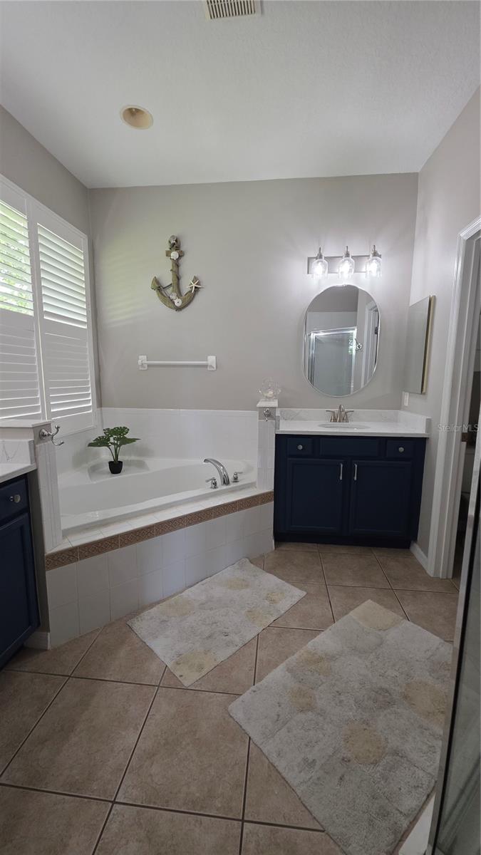 APIARY POINTE SUB - Residential