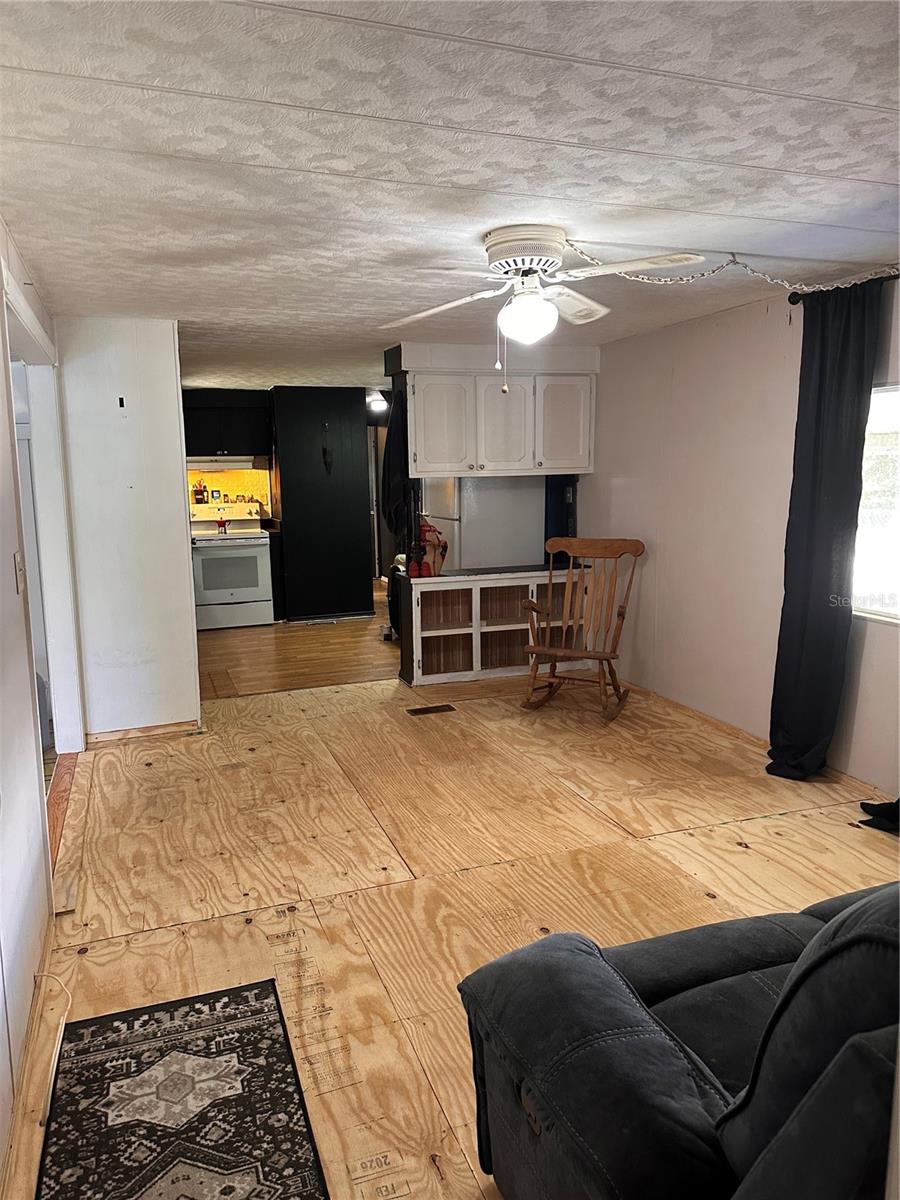 RIDGEWAY MOBILE HOME SUB - Residential