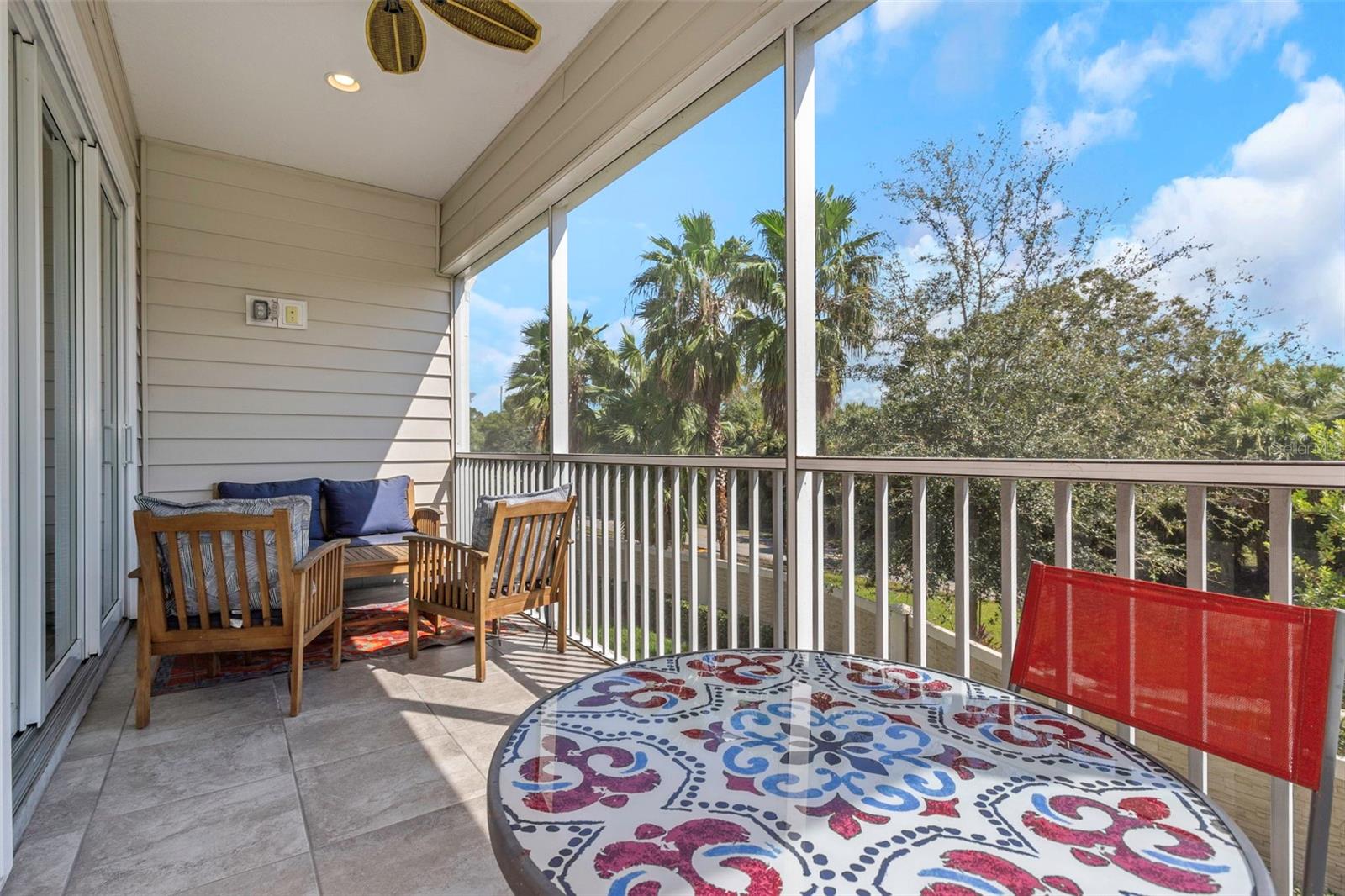COVE/ROCKY POINT - Residential Lease