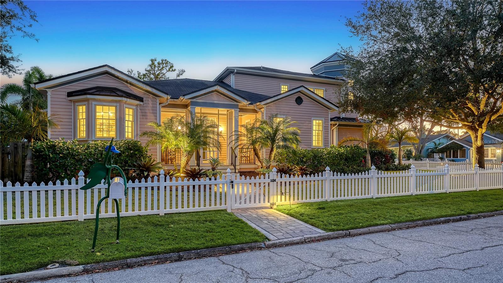 HUDSON BAYOU - Residential