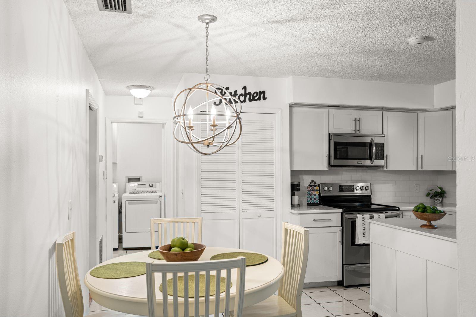 DELTONA LAKES UNIT 03 - Residential